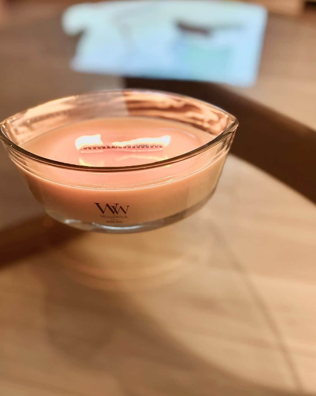 黒田莉来のインスタグラム：「1番好きな🕯️ @woodwick_candles  新調♡」