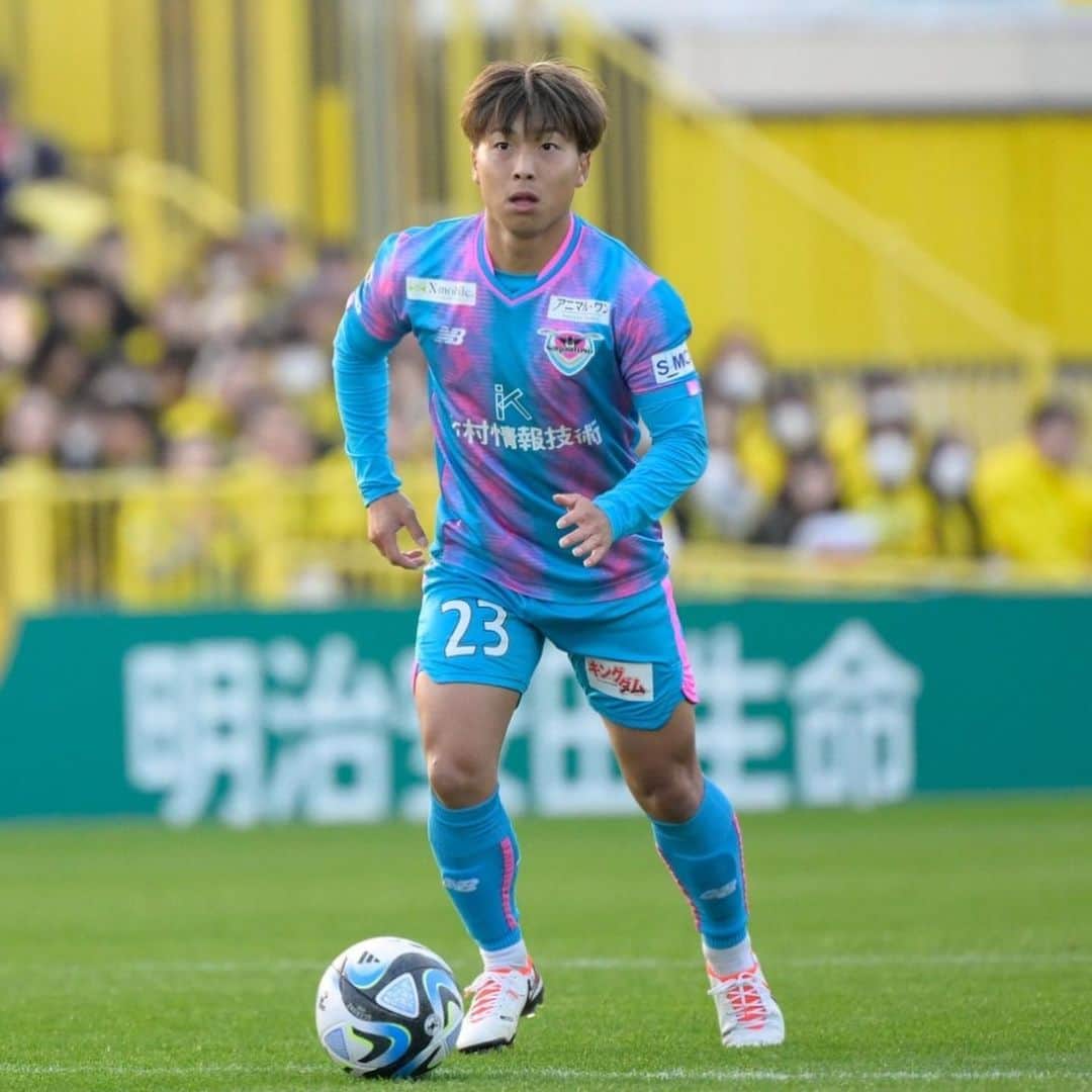 サガン鳥栖さんのインスタグラム写真 - (サガン鳥栖Instagram)「.  🏆2023 #明治安田生命J1リーグ 第33節 #柏レイソル 2-2 #サガン鳥栖 ⚽️4' #富樫敬真 @caymantogashi  ⚽️67' #長沼洋一 @yoichi.sanf   #sagantosu #信 #Believe #Jリーグ #Jleague」11月25日 18時29分 - sagantosu_official