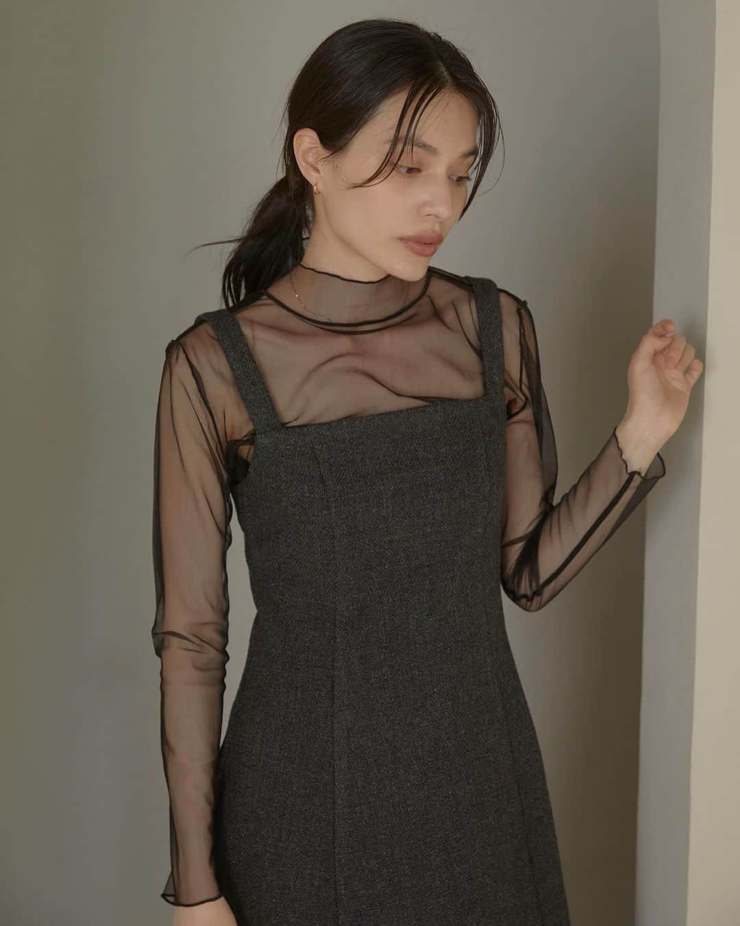 ACYMさんのインスタグラム写真 - (ACYMInstagram)「#preorder ✔︎Corset line flare dress ¥19,800(tax in) . . 詳しくはWEB STORE(@acym_official )のTOP URLよりご覧ください。  #ACYM #ootd #outfit #coordinate #ワンピース #ワンピースコーデ #ロングワンピ #ロングブーツ #秋服 #冬服」11月25日 18時37分 - acym_official