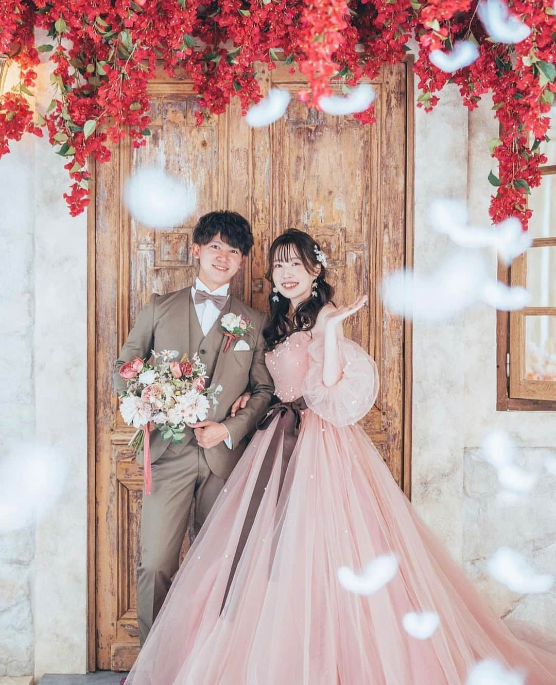 ♡プラコレWedding·⋆*さんのインスタグラム写真 - (♡プラコレWedding·⋆*Instagram)「. @placole_dressy【#DRESSY花嫁 】 【#プラコレ】をつけて投稿&フォローしてね♩ . ＝＝＝＝＝＝＝ . 世界観が素敵すぎるスタジオフォト💗  没入感を味わえるフォトスタジオでは 映画の中のワンシーンのような 理想の1枚を残すことができます💫  みなさんはどんなスタジオで撮ってみたいですか？💭 . ＝＝＝＝＝＝＝＝ 👗photo by... @et_wedding さま @mitomo_wedding さま @kk.wd___0114 さま @cocomaru_wd さま @lily_lala_wd さま ＝＝＝＝＝＝＝＝ . 『#DRESSY花嫁』『#プラコレ』の ハッシュタグをつけて写真をUPしてね✦ 花嫁アプリ『DRESSY by プラコレ』の 記事に掲載＆リグラムされるかも♩ . みなさまからのいいねや保存 コメントをお待ちしています♥️ 「このウェディングドレス可愛い！」 「ヘアスタイルも気になる！！」 「今の花嫁さんの流行りは！？」etc. . ＝＝＝＝＝＝＝＝ 花嫁アプリでは、 プロのアドバイザーに結婚式の相談を何度でも♡ ウェディングドレスの記事や、 自分のウェディングレポを残せちゃう♡” . >>>TOPのURLからcheck ⋈ @placole_dressy >>>結婚のご相談は プラコレウェディングアドバイザーへ♡ @wedding_adviser >>>ウェディングレポを残したいなら、 farny by プラコレをcheck ✎ @farny_wedding >>>花嫁準備に欠かせないアイテムをお探しなら placole & dressy Beauty をcheck ❁ @dressy_beauty_ >>>素敵なドレスに出会いたい花嫁さま♡ @dressyonline_をcheck >>>おしゃれなファミリーフォトは ドレシーベイビーをcheck 𓏸 @dressy.baby >>>鎌倉にOPEN”お花とドレスと紅茶のカフェ” @dressyroom_teaをcheck𓌉𓇋 >>>名古屋にOPEN”ウェディング体験型カフェ @dressycafe_nagoya をcheck𓌉𓇋 . ＝＝＝＝＝＝＝＝＝＝＝＝＝＝＝＝ . #一度きりの人生一度は魔法にかけられて #花嫁 #卒花嫁 #結婚 #結婚式 #試着レポ #farnyレポ #2023秋婚 #2023冬婚 #2024春婚 #2024夏婚 #カラードレス試着 #ドレス試着 #ドレス試着レポ #ドレス選び #カラードレス #カラードレス迷子 #ウェディングドレス #ドレス迷子 #ドレスフォト #ウェディングフォト #スタジオフォト #前撮り #フォトスタジオ #後撮り #フォトウェディング」11月25日 18時40分 - placole_dressy