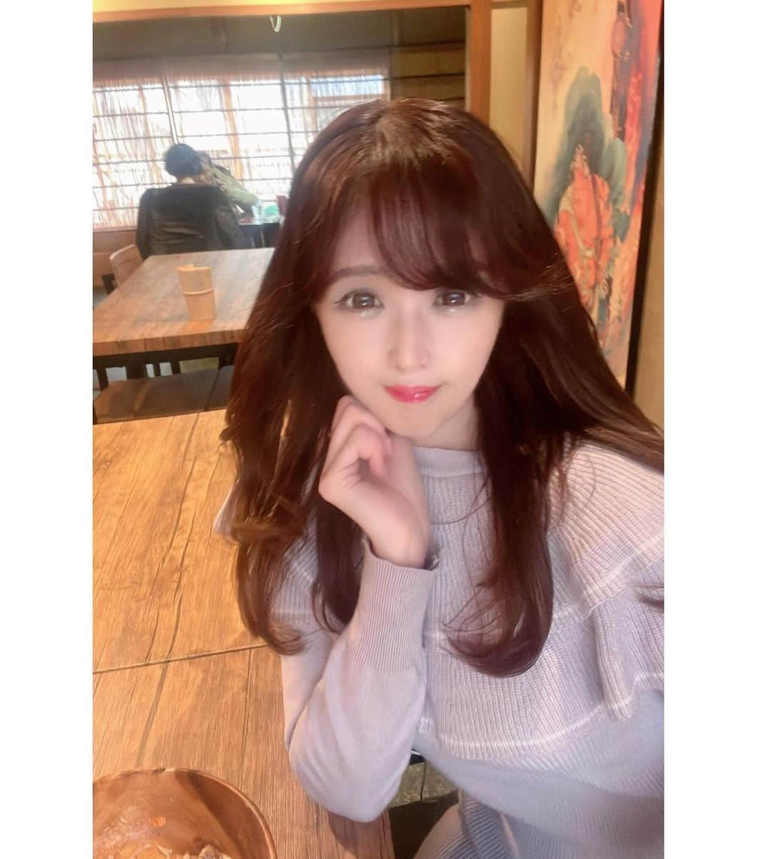 pe_momo.293のインスタグラム：「はろ〜🥰. お疲れ様✨✨✨. 急に寒くなったね🍂 . . 紅葉巡り🍁♡. #北野天満宮もみじ苑 . . . 私が行ったお昼🍁はいまいちの色づきだったけど素敵なとこで友達と話しながらこ楽しかった✨✨ 🌛ライトアップや梅時期にも行ってみたいな💓. . . . 2枚目pic 御土居✨. 人気すぎて人が次から次へといっぱいすぎて隙を狙って撮れた1枚✨. 知らない人入ってるね😅💦 . . この後は下鴨神社へ行ったよ。 🍁はいまいちやった（ ; ; ）. . . 1枚目pic. 移動ちゅーGoogleで近いとこで見つけた🍽️💓. .前日急遽🍁決まって食べるとこ見つけれてなくて💦. フレンチとイタリアンのお店でフレンチコースはお庭を見ながら食べれるみたい👀✨✨✨. 残念ながら予約満席😢イタリアン　パスタに🍝. . . . 今日も見に来てくれてありがとう（˶′◡‵˶）💕💕. いつも癒しありがとう♡  . .✨✨✨✨ . #北野天満宮#パワースポット#北野天満宮もみじ苑 #北野天満宮御土居 #京都紅葉 #京都#紅葉スポット #女子旅#そうだ京都行こう#紅葉ライトアップ #京都大好き#japan#kyoto#koy #京都観光スポット #デートスポット#美しい世界#京都神社巡り #日本の美しい景色 #神社巡り #神社好きな人と繋がりたい#タビジョ #学問成就」