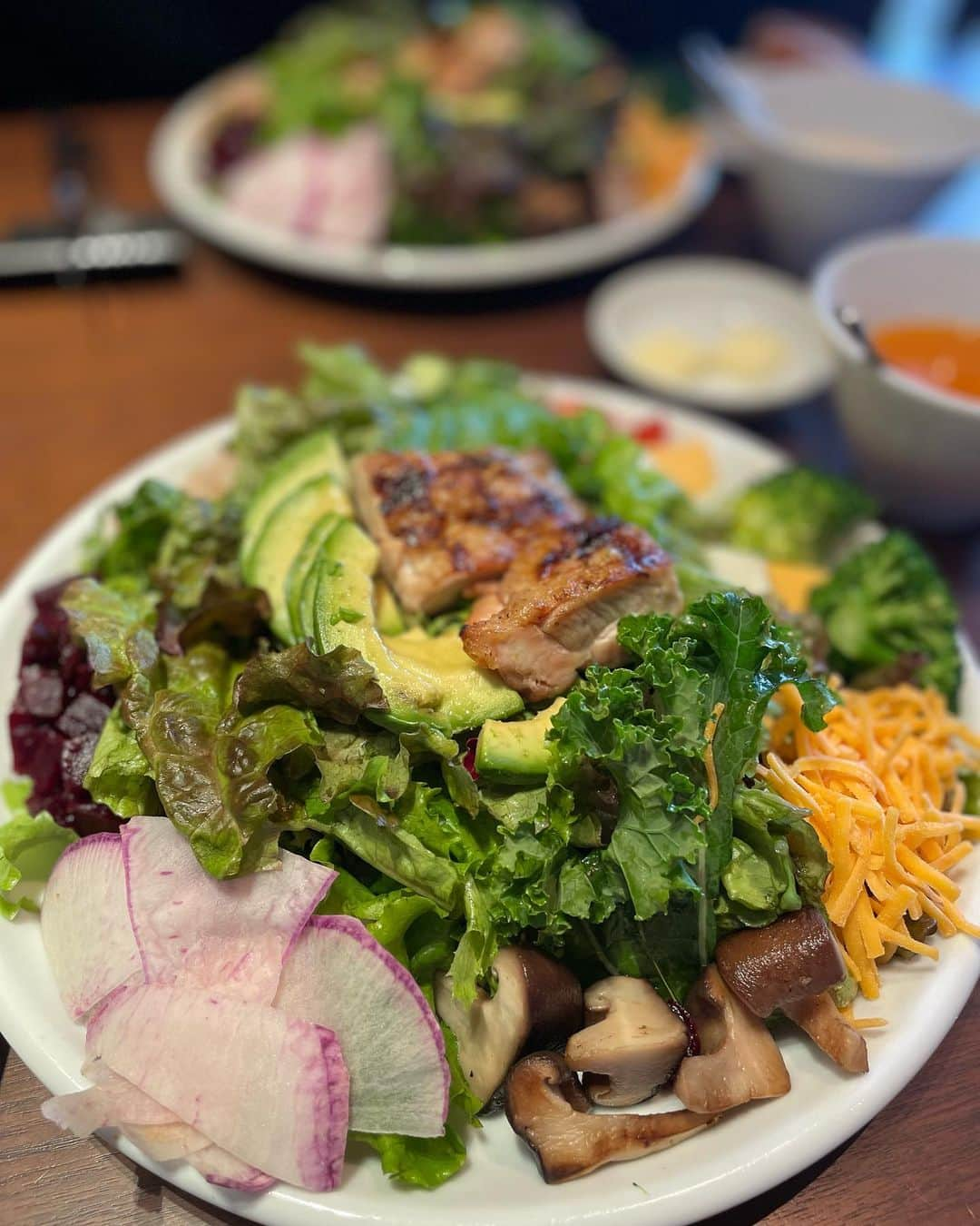 梅野舞さんのインスタグラム写真 - (梅野舞Instagram)「久しぶりの @unionsquaretokyo  シェフズサラダ🥗ランチ💕  この食べ応えあるボリュームが大好き！✨✨😋  @princessizu1201  ちゃんとゆっくりお話ができてhappy ♬ 真っ直ぐに人のことを褒める姿に 改めて素敵だなって🥰思いました✨✨ ピュアな部分も好き👏  サラダもりもり美味しかった♬  #サラダ大好き#サラダランチ#シェフズサラダ#食べ応え抜群 #ランチ#楽しい時間#friend#happy #eat#instagram #instagood #instagramjapan」11月25日 19時07分 - mai.umeno