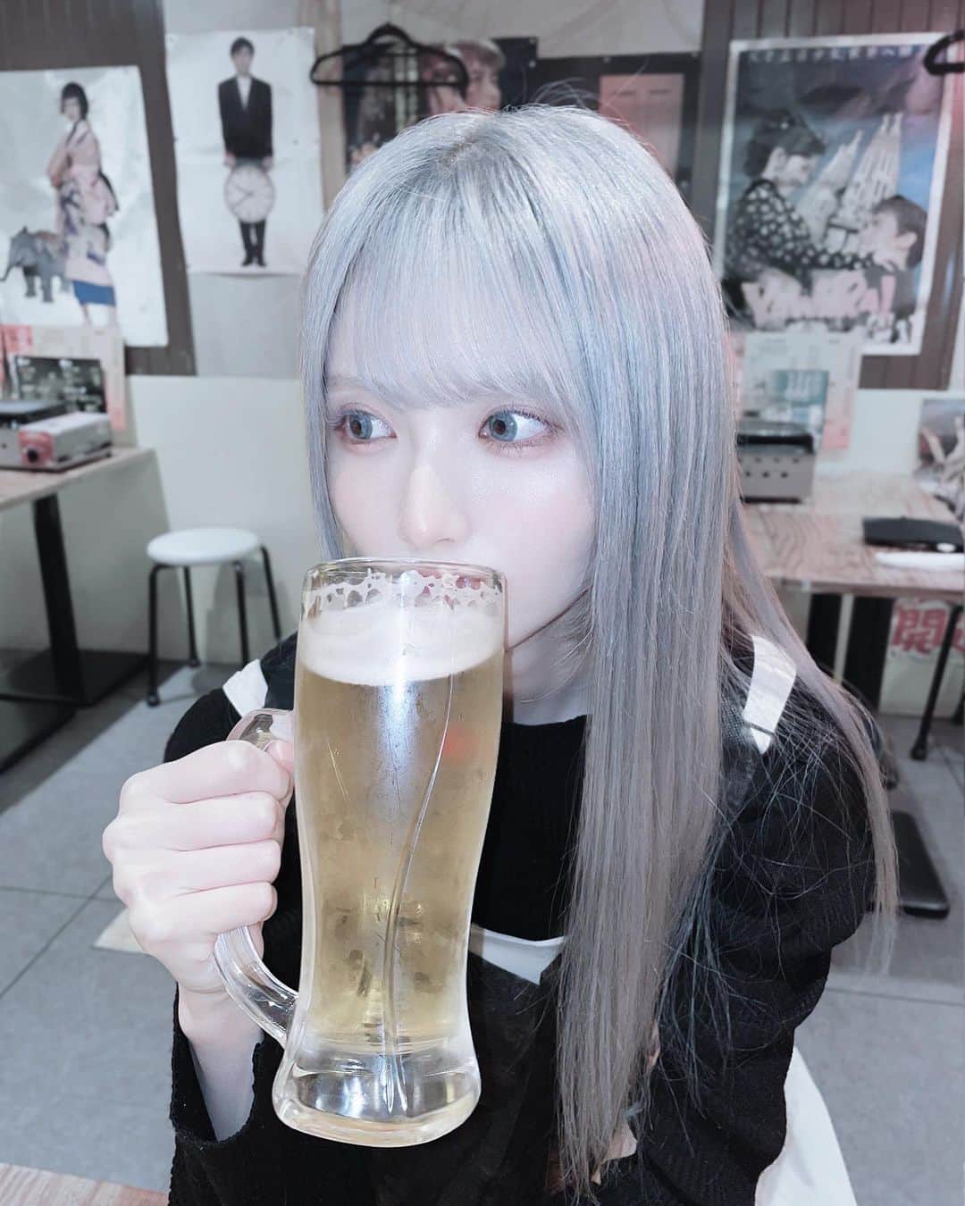 仲川琉菜のインスタグラム：「あまりにも写真を撮っていないので ビール飲んでる私(1年前)でも載せとく🍺」