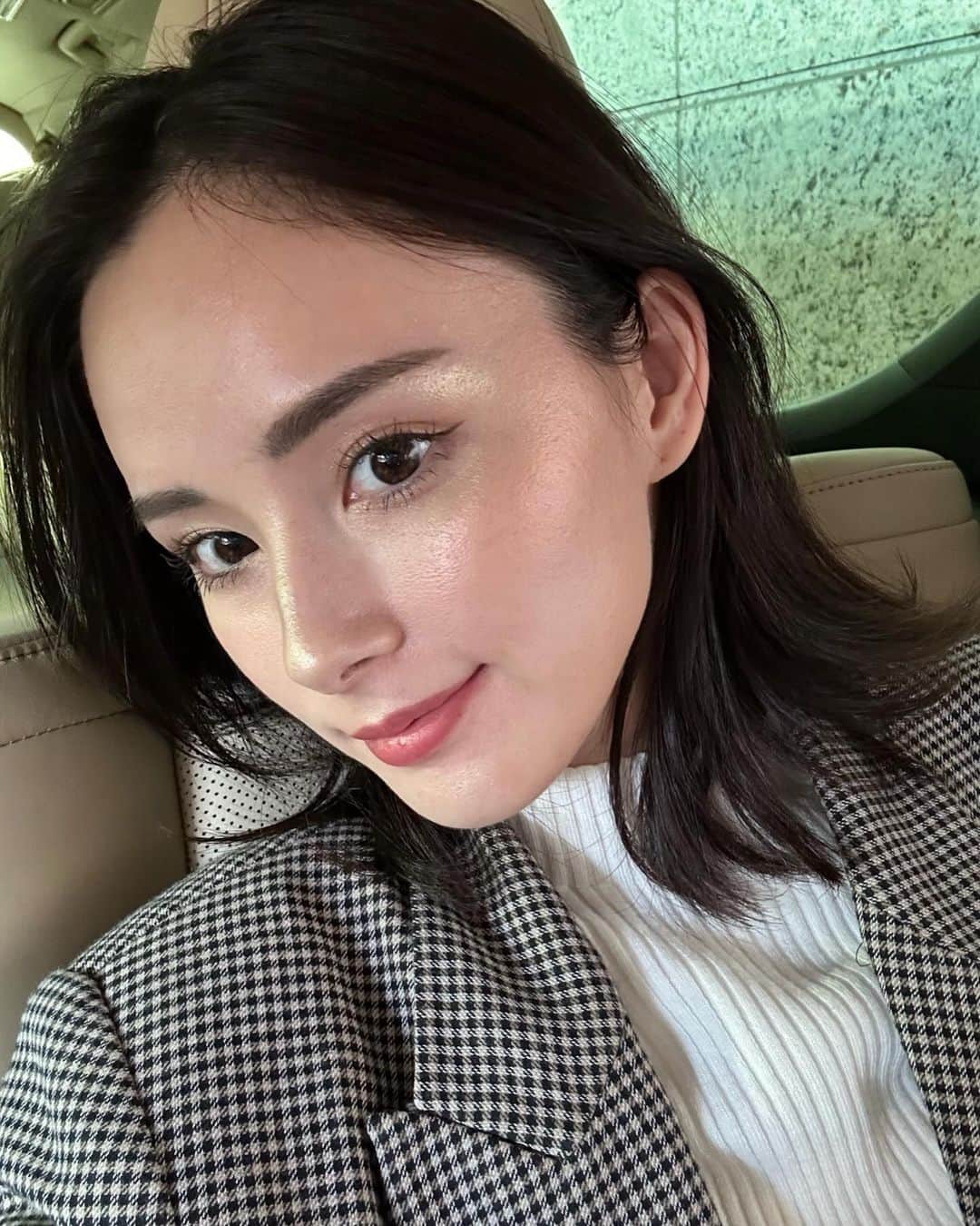 くるみのインスタグラム：「😊🤳」