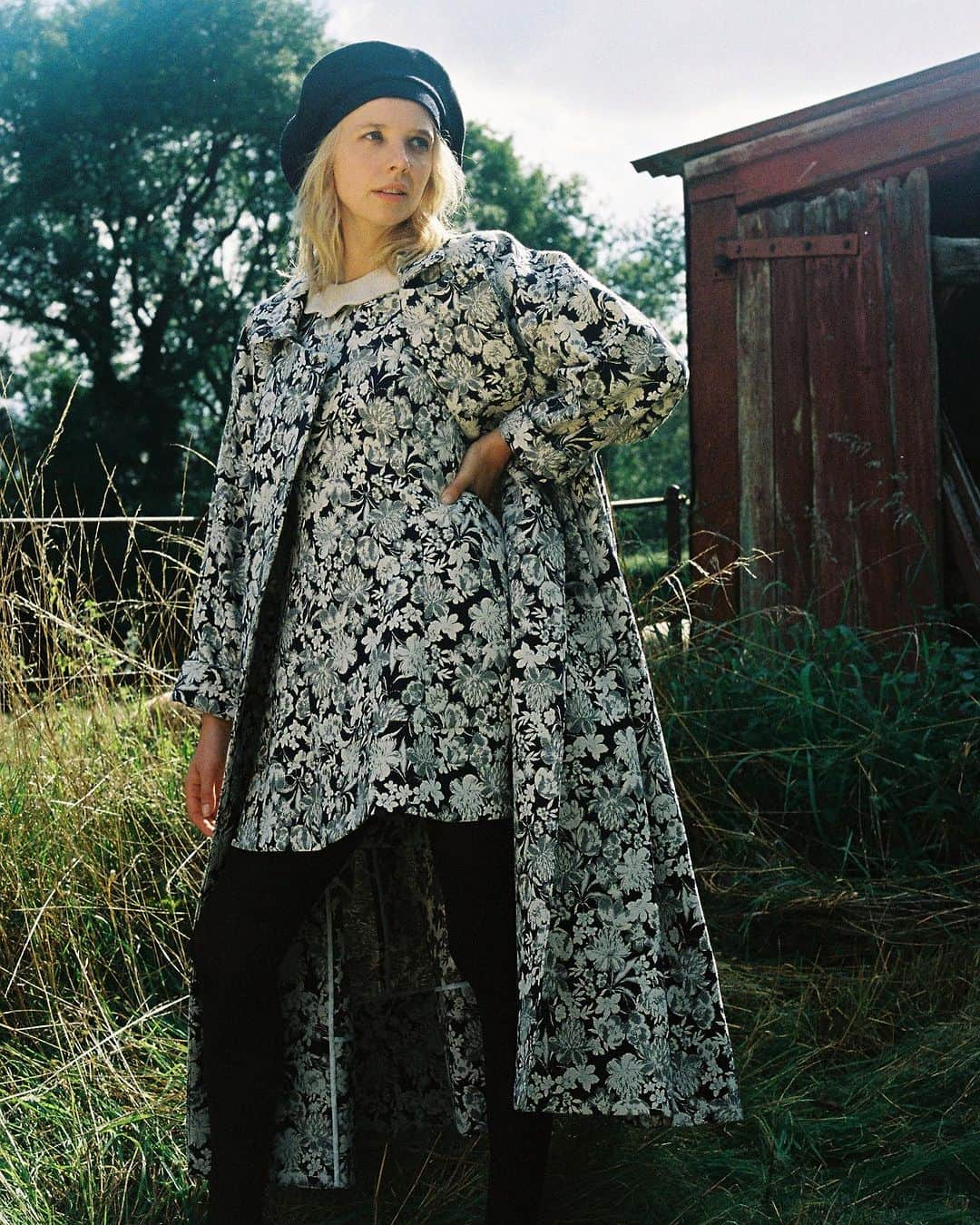 キャベジズ&ローゼズさんのインスタグラム写真 - (キャベジズ&ローゼズInstagram)「The most ravishing of frocks, our Lilly Dress In Recycled Navy Brocade. Ideal worn with thick woollen tights and plimsols by day and party shoes by night.   #CabbagesandRoses  #AW23  #British Fashion   Photographer @katylawrencefilm  Model @gretabellamacina」11月25日 19時49分 - cabbages_and_roses