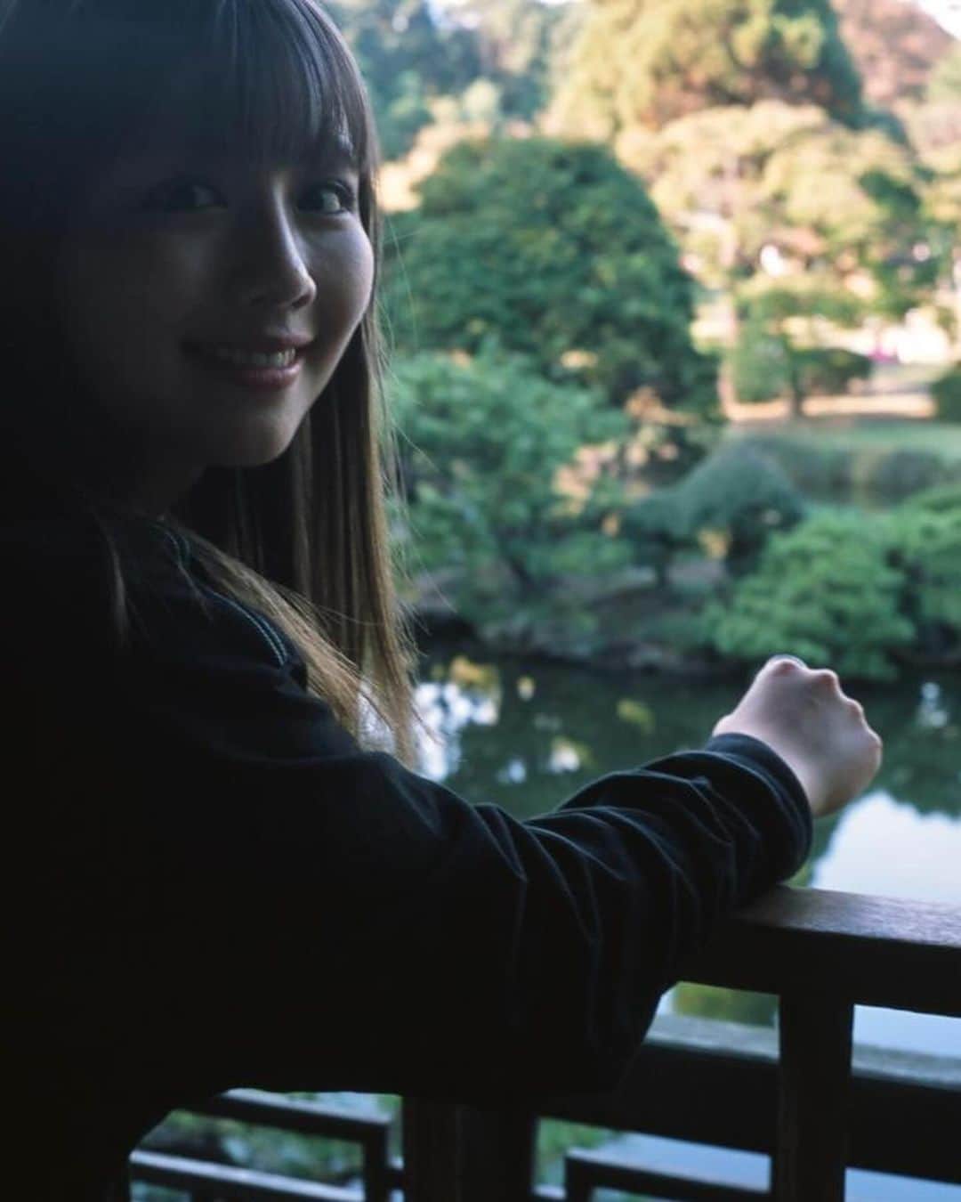 渡邉美穂さんのインスタグラム写真 - (渡邉美穂Instagram)「この間友達とお出かけした時の🍂  かなり冷え込んできたね〜 クリスマスが待ち遠しいなぁ  @nibuchan_akari 🐸🥕」11月25日 19時55分 - mihowatanabe_