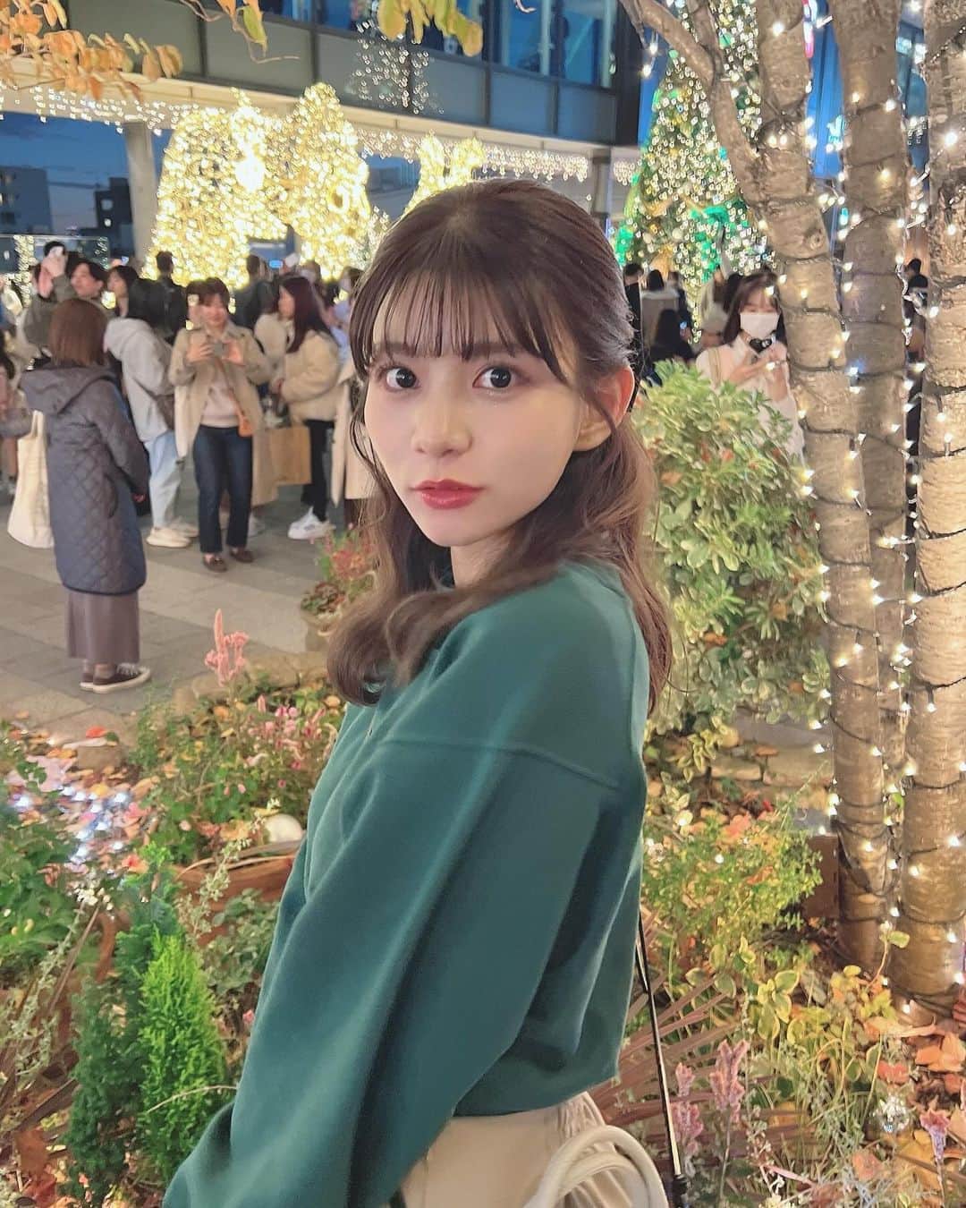 本田夕歩さんのインスタグラム写真 - (本田夕歩Instagram)「🎄💫  #ootd #lilybrown #FURFUR #usagionline #niceclaup #GRL #秋コーデ #コーディネート #クリスマスマーケット #イルミネーション」11月25日 19時57分 - pon_chan216