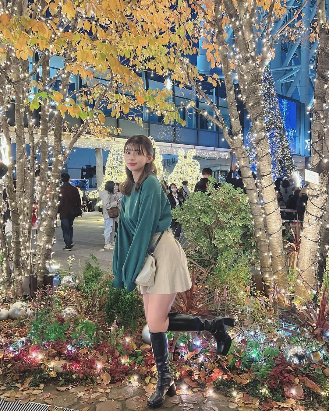 本田夕歩さんのインスタグラム写真 - (本田夕歩Instagram)「🎄💫  #ootd #lilybrown #FURFUR #usagionline #niceclaup #GRL #秋コーデ #コーディネート #クリスマスマーケット #イルミネーション」11月25日 19時57分 - pon_chan216