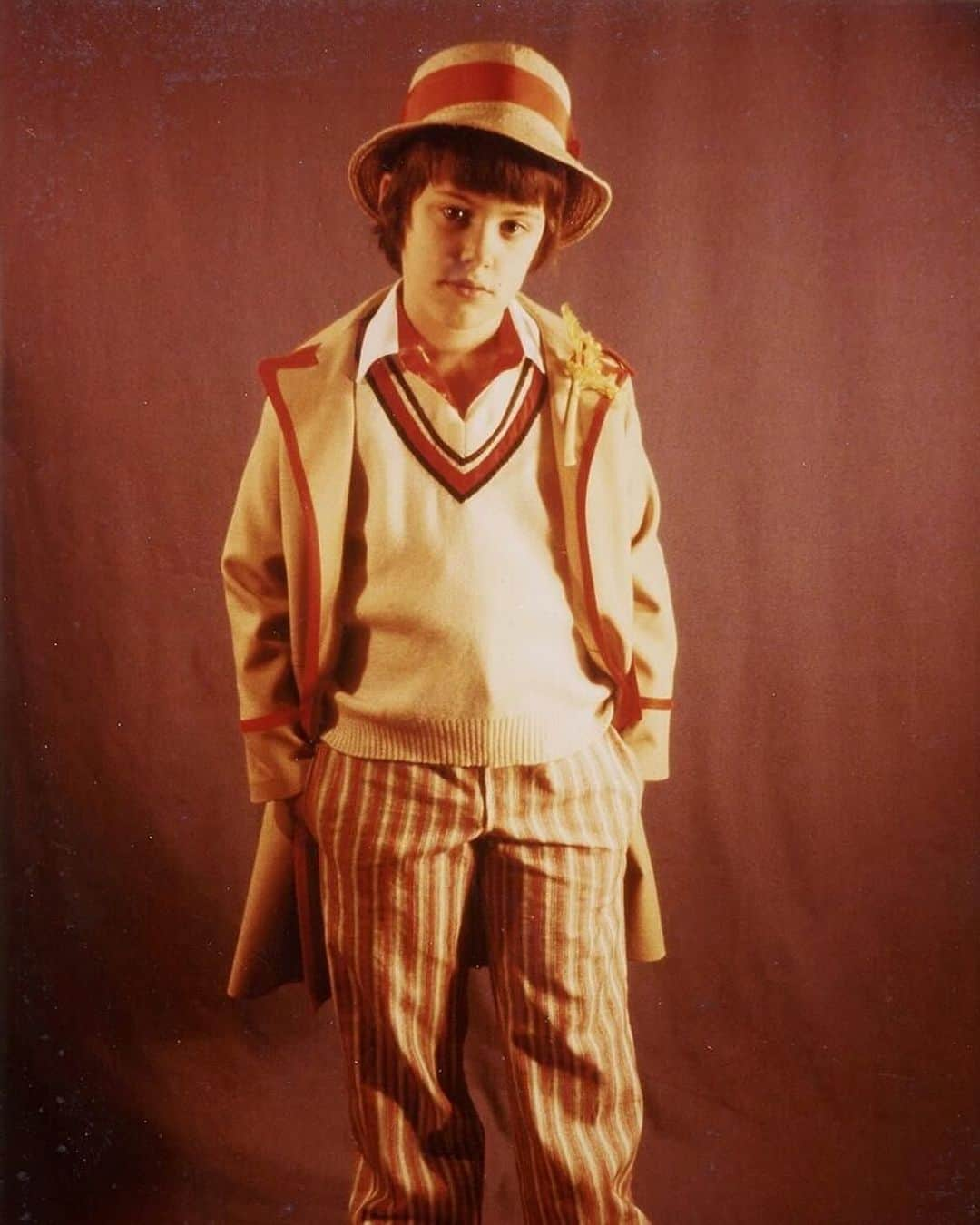 エドガー・ライトのインスタグラム：「Happy 60th Doctor Who!   I was literally watching ‘The Seeds Of Doom’ on the IPlayer last night…  (NB. Yes. My Mum did make this outfit for me.)」