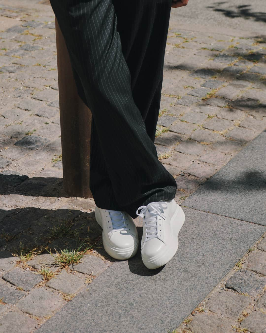 エコーのインスタグラム：「Sleek on the outside. Cosy on the inside.   ECCO STREET PLATFORM ✌️」