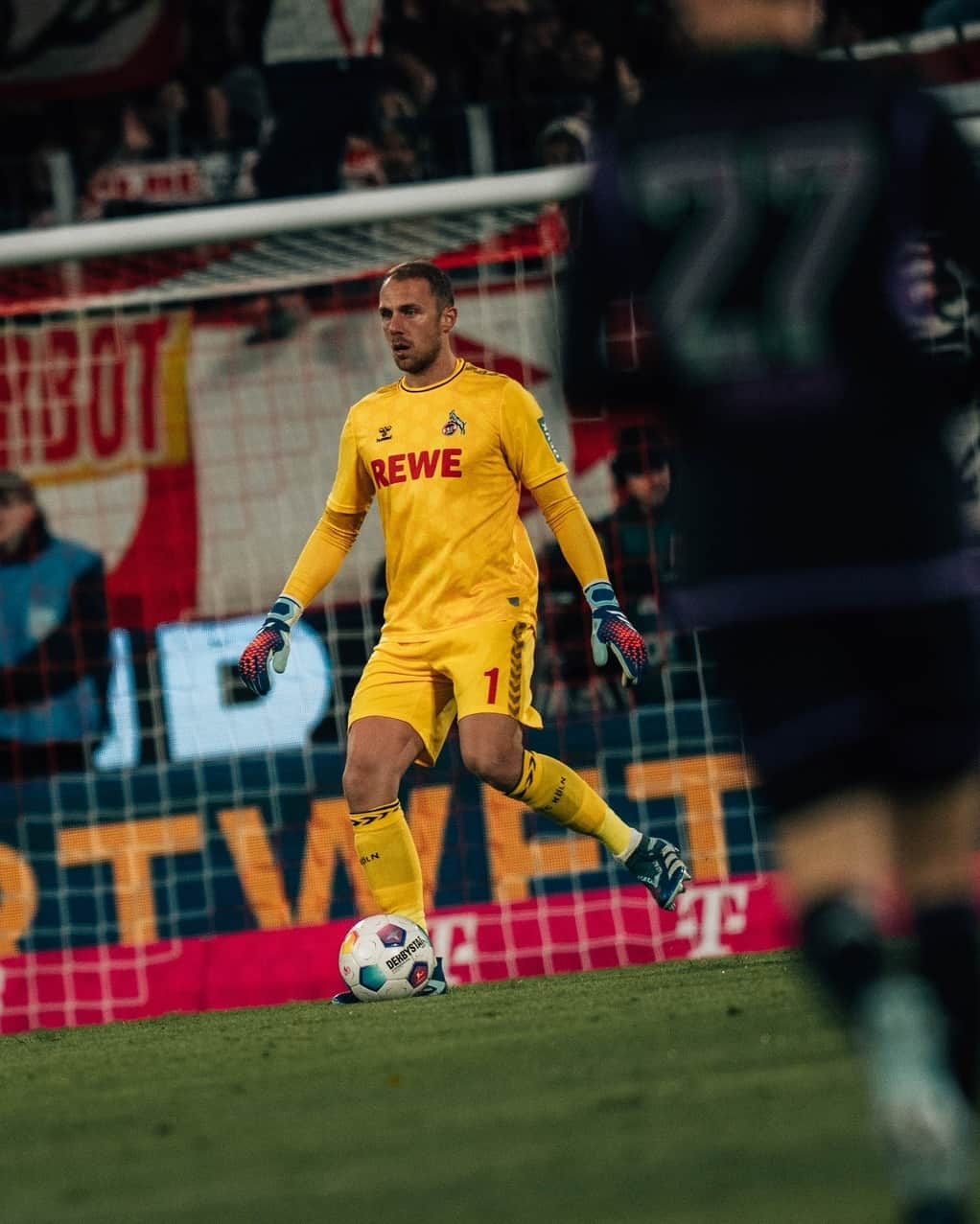 1.FCケルンさんのインスタグラム写真 - (1.FCケルンInstagram)「Hart gekämpft, darauf weiter aufbauen! 😤 ___ #effzeh #KOEFCB」11月25日 20時00分 - fckoeln