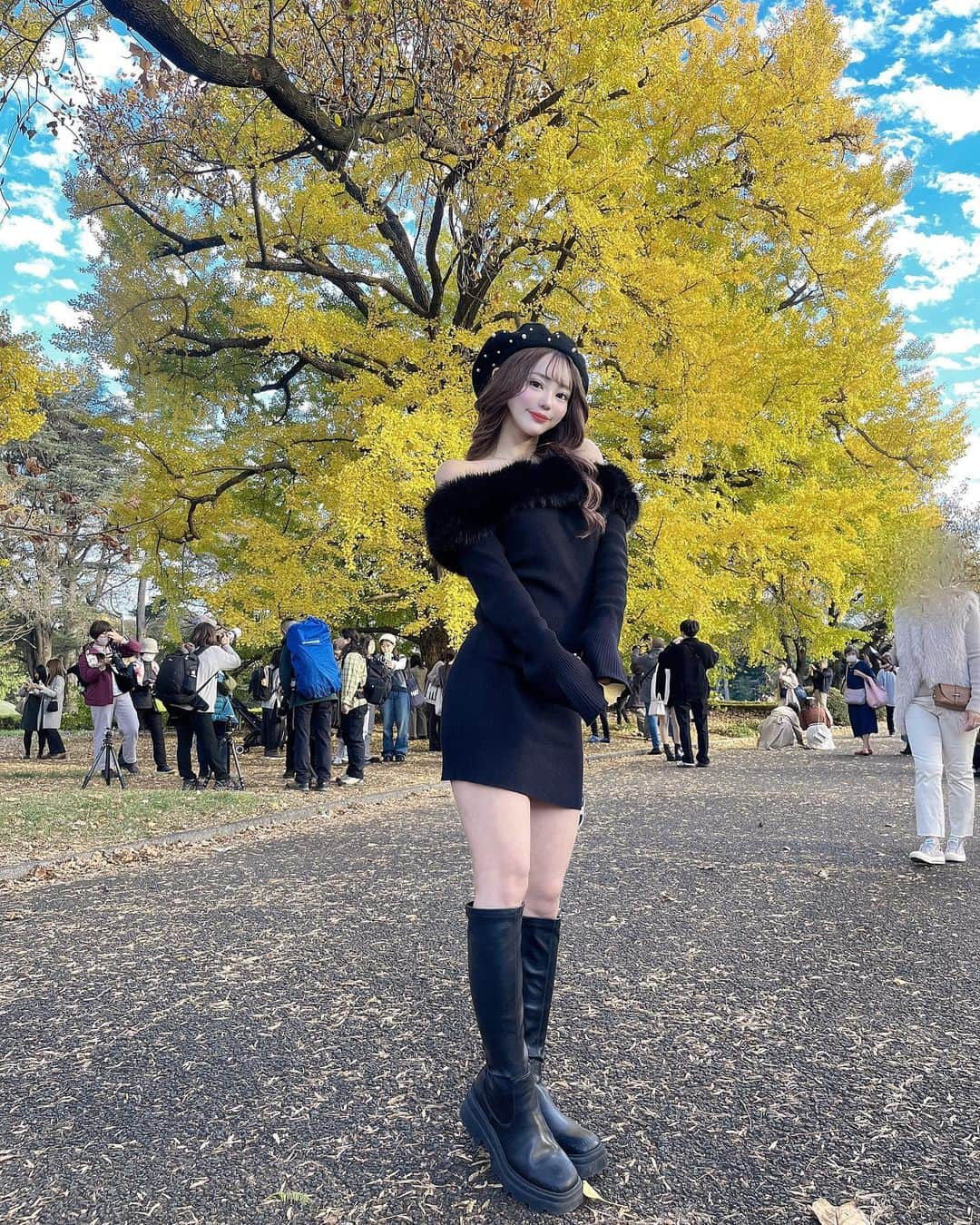 くまみゆさんのインスタグラム写真 - (くまみゆInstagram)「こころと1年ぶりに会ってイチョウ見にきた💚🍂 めっちゃ暖かったわあ🤩 お洋服めっちゃ質問きた🙋可愛いいよね @cherimi_official のだよおお . . #cherimi #シェリミー #シェリミーコーデ」11月25日 20時07分 - kumamiyu.24