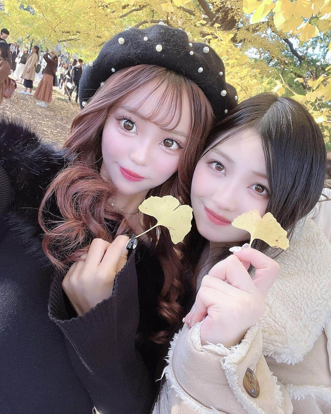 くまみゆさんのインスタグラム写真 - (くまみゆInstagram)「こころと1年ぶりに会ってイチョウ見にきた💚🍂 めっちゃ暖かったわあ🤩 お洋服めっちゃ質問きた🙋可愛いいよね @cherimi_official のだよおお . . #cherimi #シェリミー #シェリミーコーデ」11月25日 20時07分 - kumamiyu.24