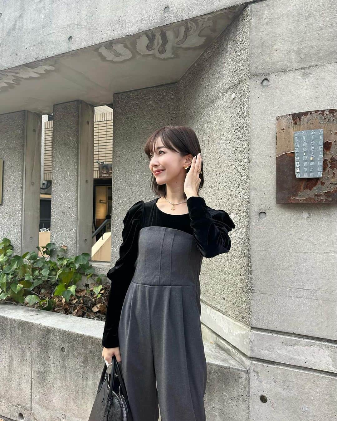 水野佐彩さんのインスタグラム写真 - (水野佐彩Instagram)「・ 🐭🩶  🖤 @cygne__2  🩶 @st.rooney  🧥 @tiptop_pocket_official  👠 @zara  #PR #tiptop_pocket #tipコーデ #低身長コーデ #strooney #cygne__2」11月25日 20時12分 - saaya_mizuno