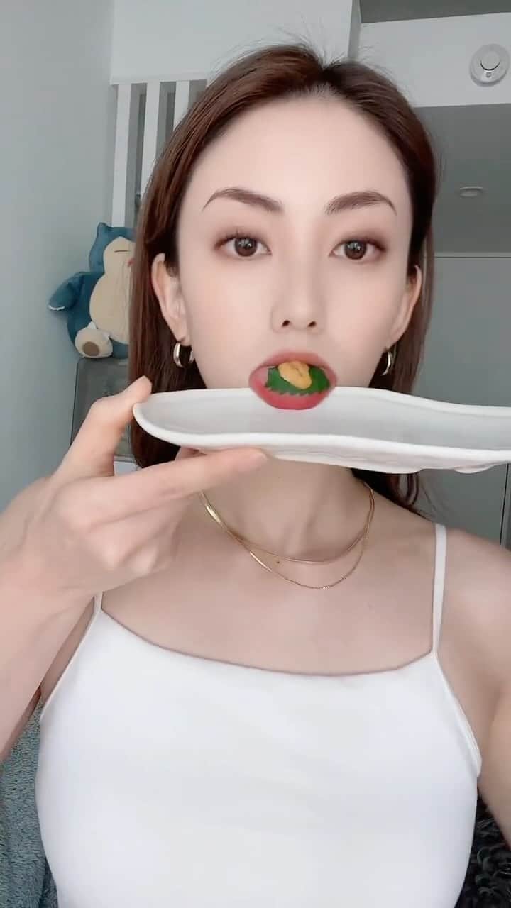 宮坂灯里のインスタグラム：「うにく」