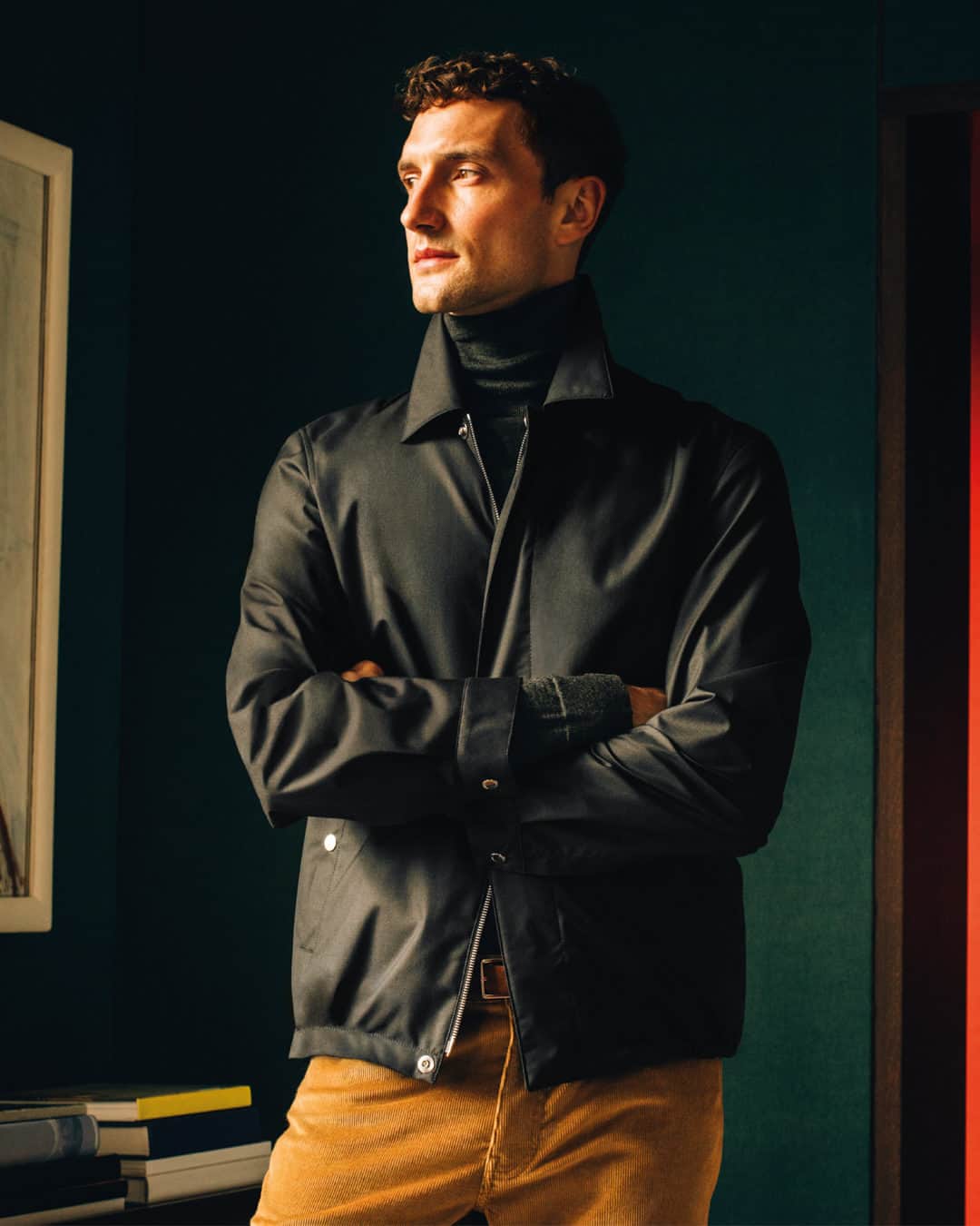 ダンヒルのインスタグラム：「Casual elegance for the festive season and gifting ideas reimagined by dunhill in-store and online.  Worn by @jacob.coupe, comforting and eye-catching, natural tones of russet, tobacco and luxuriant golden- yellow permeate our new season collection – and can be easily incorporated into your cold-weather wardrobe whatever your style.  Photographed by Robbie Lawrence (@robbiel1) and styled by @stuartvwilliamson.」