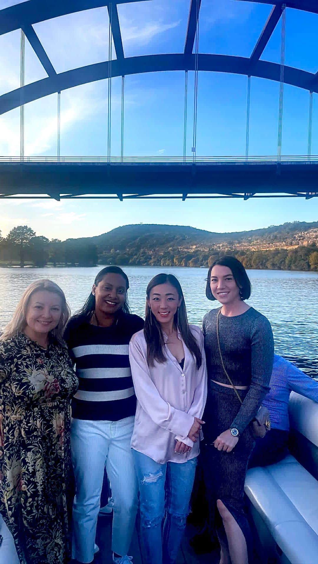 村主章枝のインスタグラム：「Had a great time with friends #laketravis」