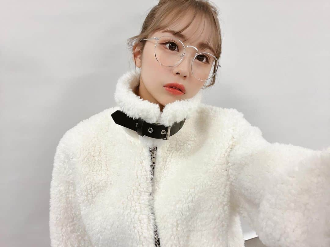 島田キラリのインスタグラム：「WEB Popteen12月号オフショ⛄️  皆もう見てくれたかな〜？？ 冬アウター迷うよね( ᐪ ᐪ ) 4つのテイストで分けて紹介されてるから是非参考にしてみてね🫶🏻  キラリは韓国っぽを担当したよ🇰🇷  Popteenは、WEBで無料で見れます！ ぜひ検索してみてね！  #Popteen12月号#Popteen#WEBPopteen #Popteen専属モデル#きららん #アウター#冬アウター#韓国っぽ #韓国コーデ#韓国メイク#04」