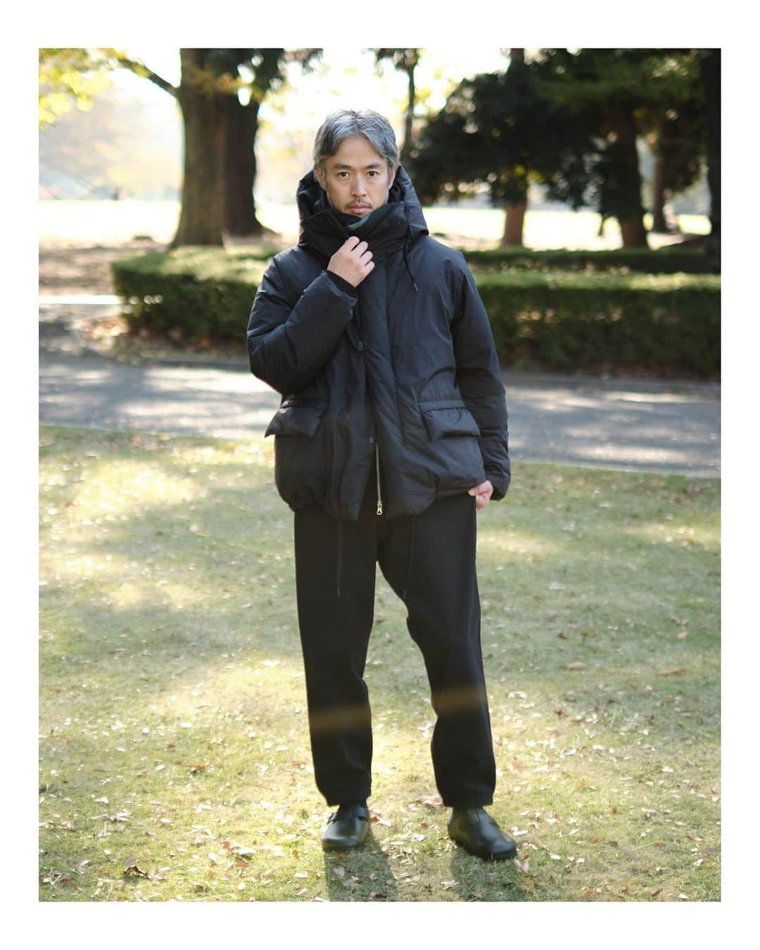 EDIFICEのインスタグラム：「. ÉDIFICE 2023 AUTUMN / WINTER Collection "The STYLE of middle outer" 　　　　　　　　　　　　　　　　　　　　　　　 　　　　　　　　　　　　　　　　　　　　　　　  TEATORA / テアトラ ブランドコンセプトは、ワークチェアで戦うクリエーターのためのワークウェアメーカー。座って働くことが多いオフィスパーソンのためのウェアを展開する。長時間座ることを前提に機能性やシルエットが計算されたパンツや、温度調節をする素材アウトラストなどを使用したアウター、ノマドワーカーのためのノートPCやバッテリーなどが収容できるジャケットなど、機能性に拘ったアイテムを制作。  　　　　　　　　　　　　　　　　　　　　　　　 　　　　　　　　　　　　　　　　　　　　　　　 　　　　　　　　　　　　　　　　　　　　　　　　　　　　　　　　　　　　　　　　　　　　　 　　　　　　　　　　　　　　　　　　　　　　　 "TEATORA Souvenir Hunter S/L EVA" 23020310002730 / ¥143,000  　　　　　　　　　　　　　　　　　　　　　　　 　　　　　　　　　　　　　　　　　　　　　　　 　　　　　　　　　　　　　　　　　　　　　　　 　　　　　　　　　　　　　　　　　　　　　　　 　　　　　　　　　　　　　　　　　　　　　　　 【展開店舗】 EDIFICE新宿店 オンラインストア 　　　　　　　　　　　　　　　　　　　　　　　 　　　　　　　　　　　　　　　　　　　　　　　 　　　　　　　　　　　　　　　　　　　　　　　 　　　　　　　　　　　　　　　　　　　　　　　 　　　　　　　　　　　　　　　　　　　　　　 　　　　　　　　　　　　　　　　　　　　　　　 #edifice #2023aw #teatora」