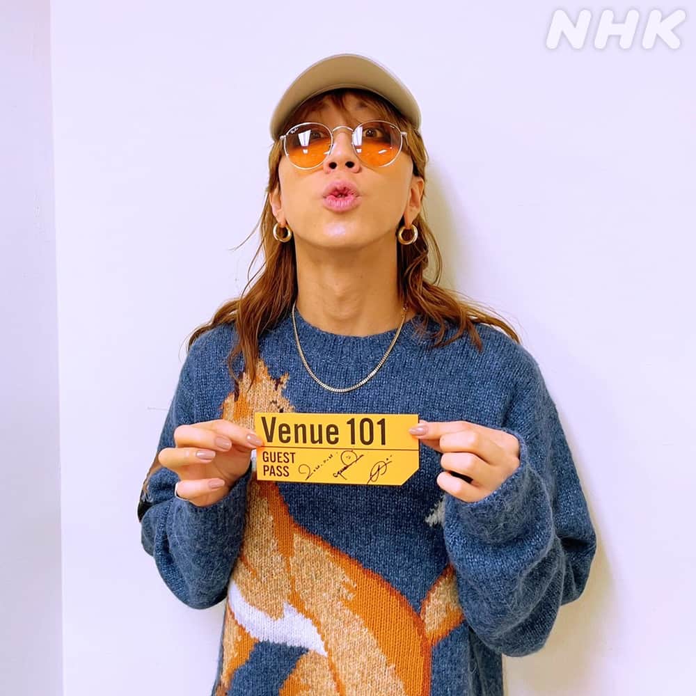 NHK「シブヤノオト」のインスタグラム：「「Venue101」 このあと23時から生放送⚡️   🦫SUPERBEAVER🦫   ゲストパスに サインをいただきました🎫🖊   #SUPERBEAVER #Venue101」