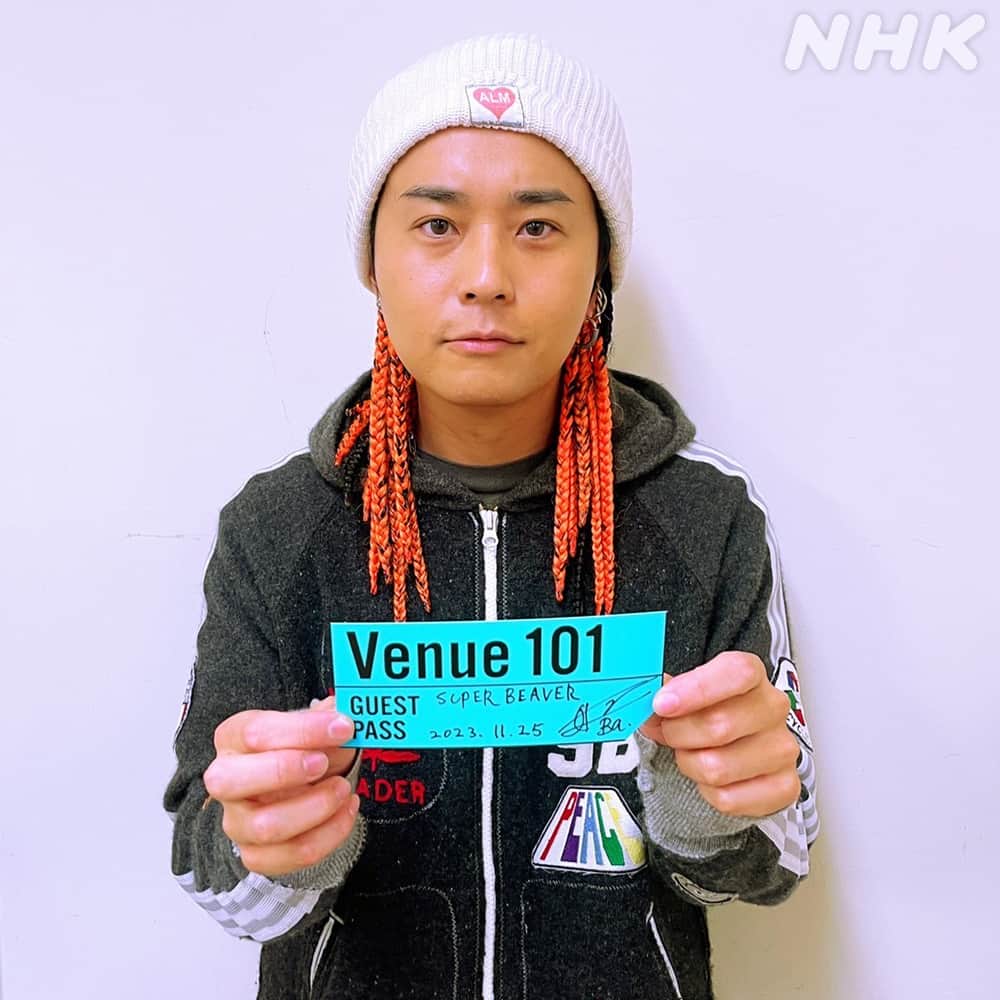 NHK「シブヤノオト」さんのインスタグラム写真 - (NHK「シブヤノオト」Instagram)「「Venue101」 このあと23時から生放送⚡️   🦫SUPERBEAVER🦫   ゲストパスに サインをいただきました🎫🖊   #SUPERBEAVER #Venue101」11月25日 20時53分 - nhk_venue101