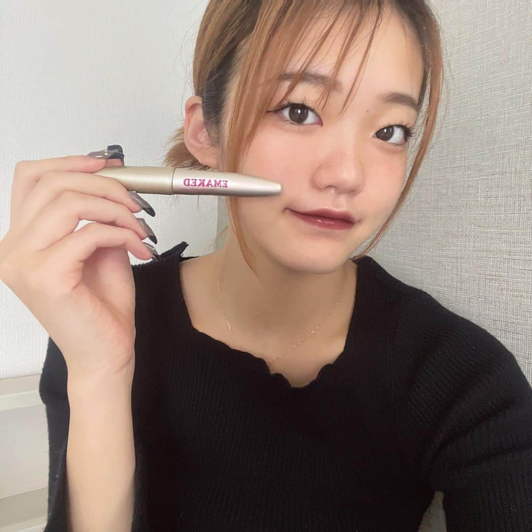 喜田純鈴さんのインスタグラム写真 - (喜田純鈴Instagram)「最近、エマーキットを使い始めてみました🎀🤍 「たちまちDEKAME」と言われるぐらいなので今後の変化に期待です！  #PR #エマーキット #EMAKED #DEKAME」11月25日 20時57分 - smr0111