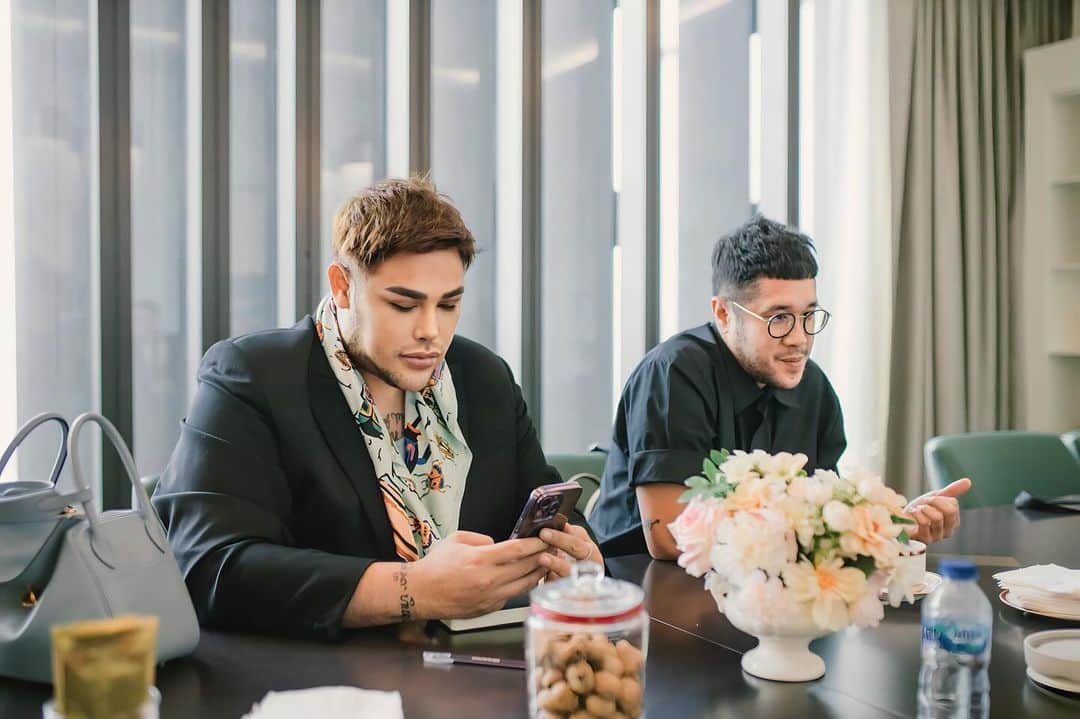 Ivan Gunawanのインスタグラム：「Kerja  seharian  buat  industri  fashion  indonesia  lebih  maju  @ipmi.ind」