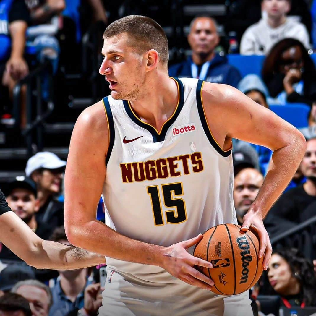 ニコラ・ヨキッチさんのインスタグラム写真 - (ニコラ・ヨキッチInstagram)「Nikola Jokic in Nuggets' loss to Rockets: 38 PTS, 19 REB , 8 AST, 2 STL. 🃏 Nuggets are 2-5 in their last 7 games. . . . #jokic #jokicnikola #joker #nikola #nikolajokic #denver #nuggets #denvernuggets #colorado #nba #basketball #serbia #usa #srbija #sombor #belgrade #beograd #mvp」11月25日 21時07分 - jokicnikolaofficial