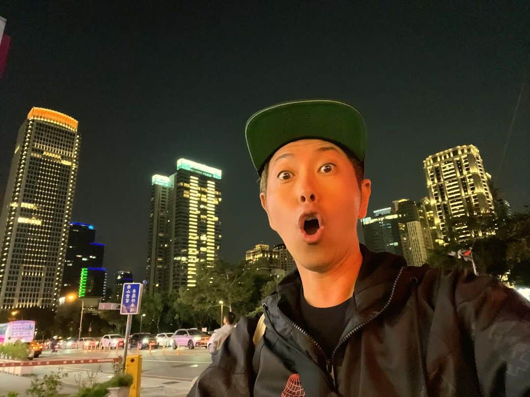 森脇和成のインスタグラム：「台中に着いたどー！！！ 台北→台南→台中 思ったより都会✨ ドキドキ🤩 #台湾旅行 #台中」