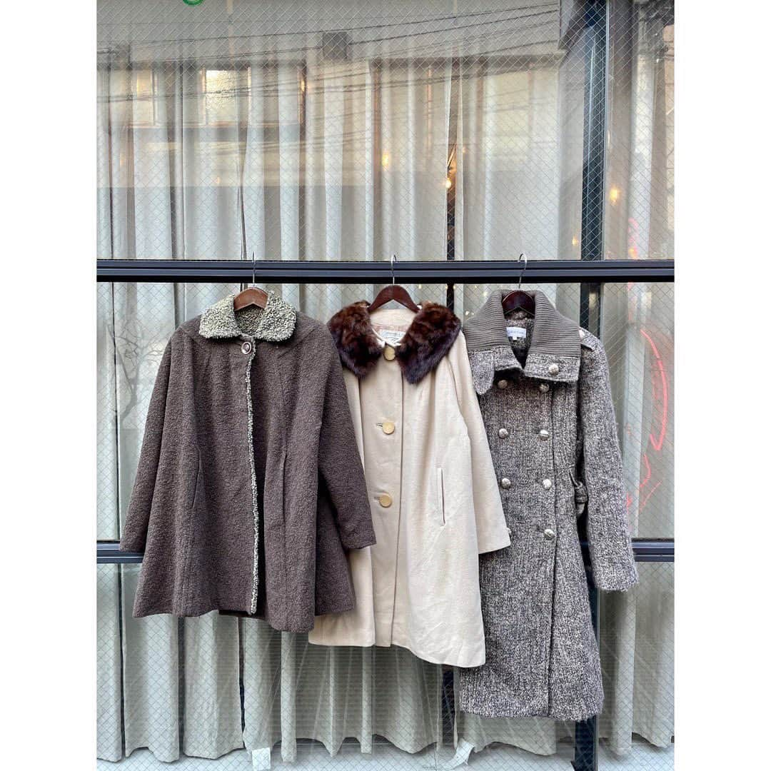 古着屋フラミンゴ下北沢店のインスタグラム：「【 ladies wool coat 】  ㅤㅤㅤㅤㅤㅤㅤㅤㅤㅤㅤㅤㅤ#古着 #古着屋 #古着mix #東京 #下北 #下北沢古着 #フラミンゴ #coat #wool #woolcoat #コート #ウールコート #fashion #tokyo #shimokitazawa #vintage #vintagefashion #vintageclothing #vintagestyle #usedclothing #2hand #instagood #tflers #ootd #outfit #いいね返し #优质的 #下北泽　#빈티지 #시모키타자와」