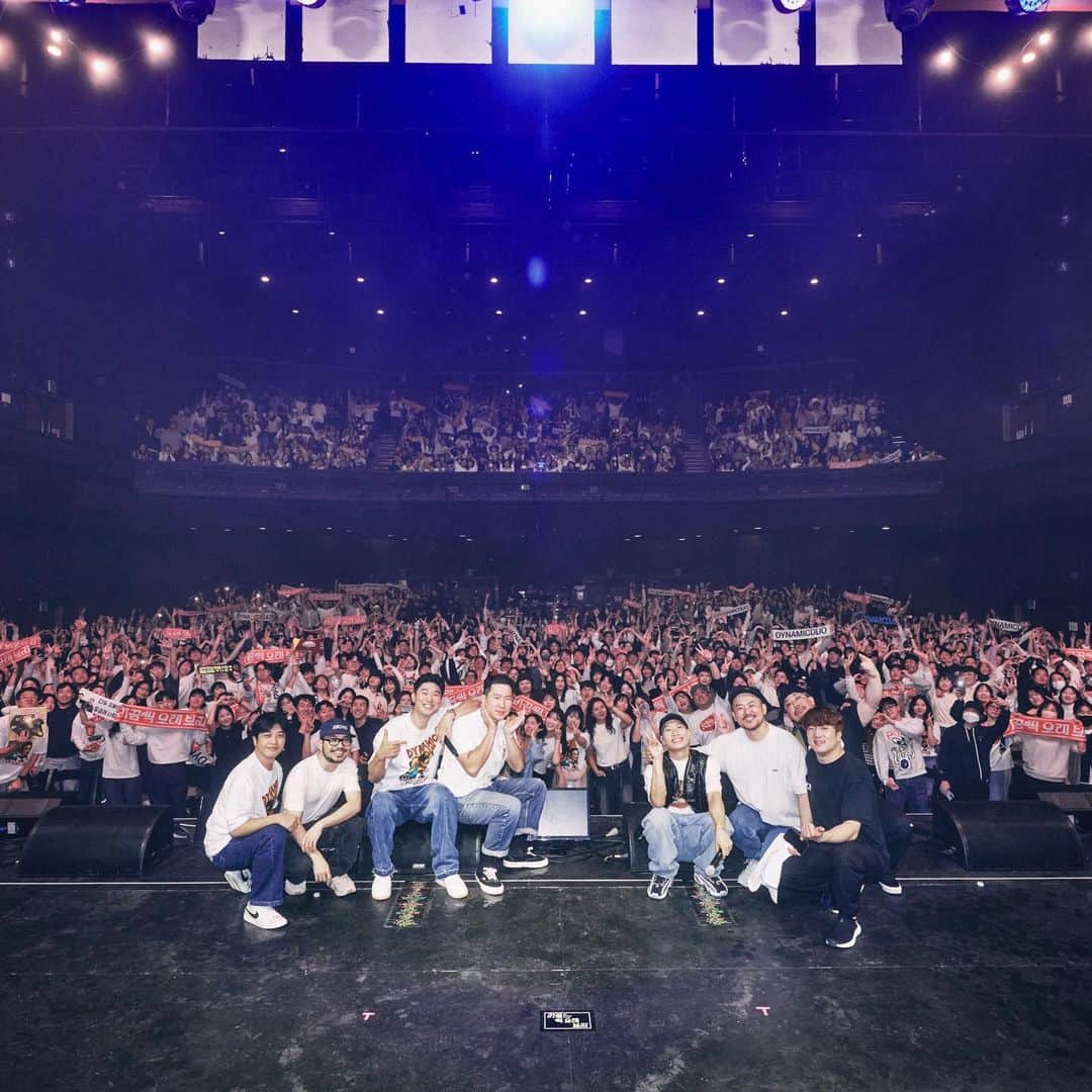 ゲコさんのインスタグラム写真 - (ゲコInstagram)「뜨거운 사람들과 🍻 #가끔씩오래보자 Day 2.  2-1」11月25日 21時42分 - gaekogeem
