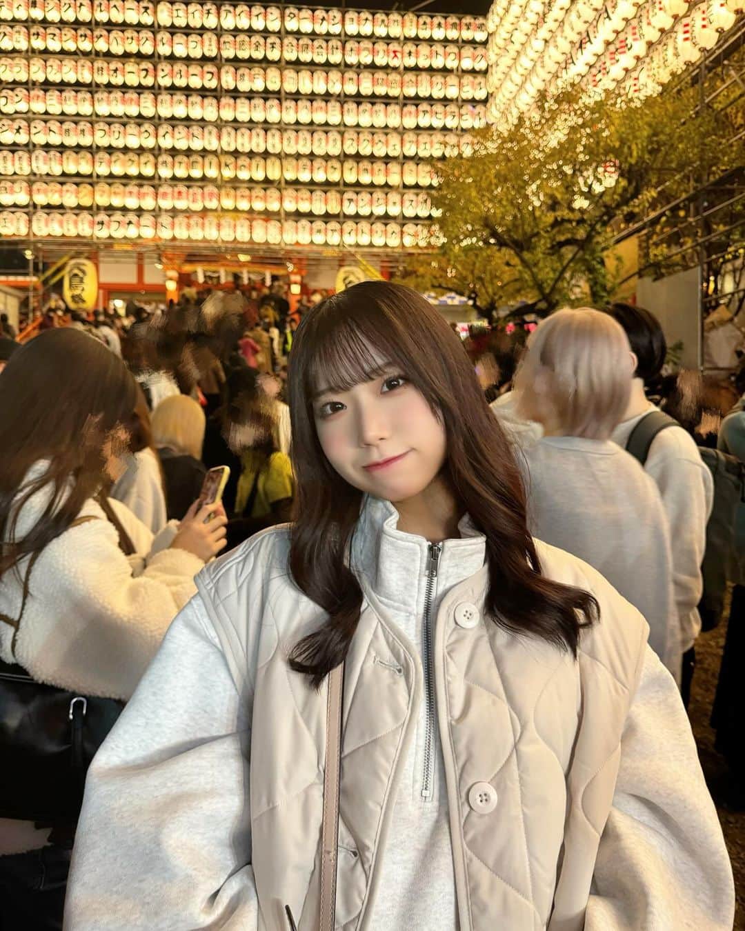 月代来実さんのインスタグラム写真 - (月代来実Instagram)「♡ 酉の市🐓 できたてのべびかす美味しかた〜〜👶🏼 . . . . #新宿 #酉の市 #花園神社 #instagood #picture #followme  #picoftheday #fashion #Japanese #Japanesegirl #japan #tokyofashion #오오티디　#패션스타그램　#옷스타그램 #f #l #instalove #instalike #fyp」11月25日 21時54分 - pan_krmxx