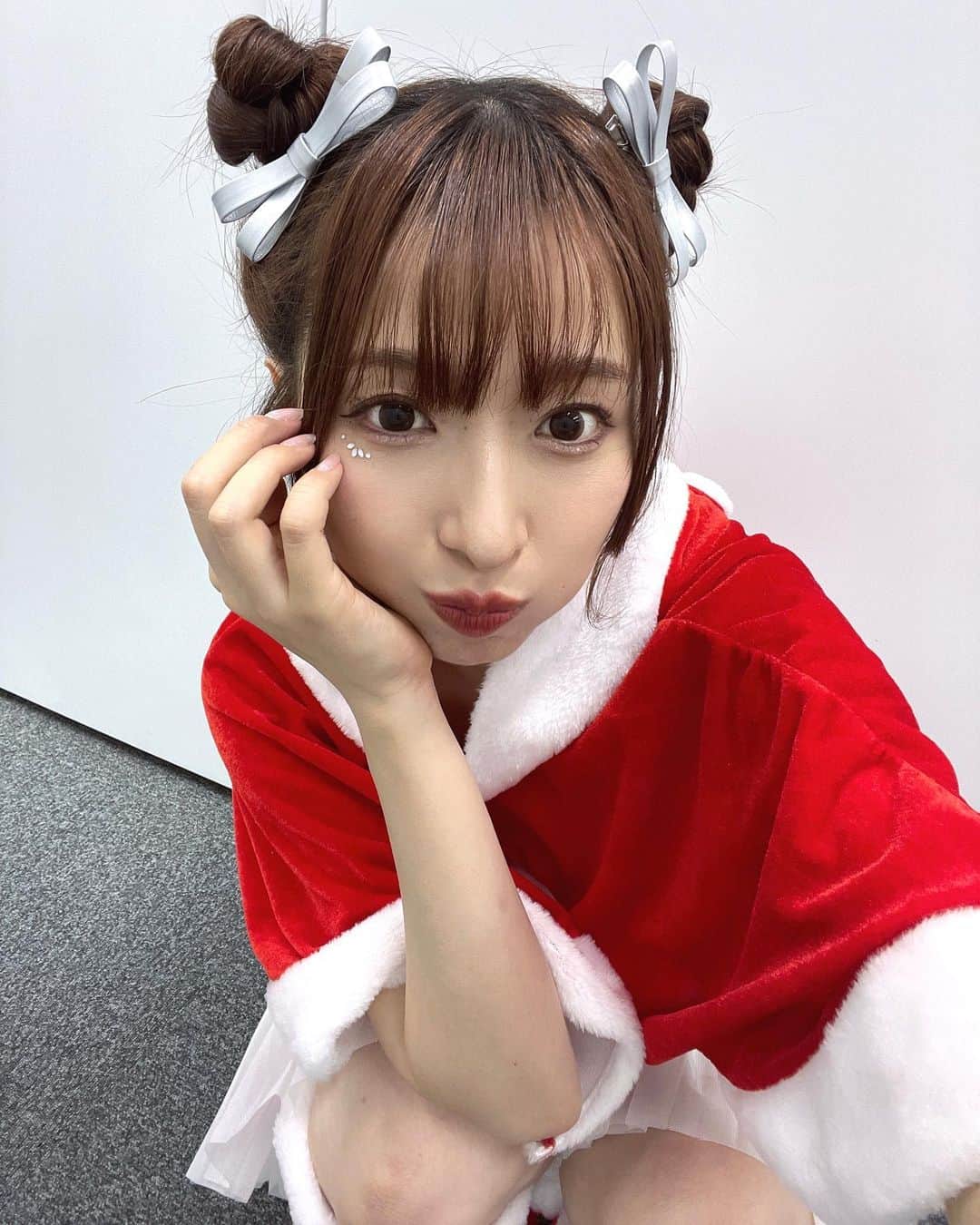 大黒柚姫のインスタグラム：「＊ サンタさん🎅🏻🎄.*  #follome #selfie #instadaily #instalike #tflersn #idol #アイドル#fyp#Japan #셀카#일상#셀스타그램#팔로우 #サンタ#クリスマス」