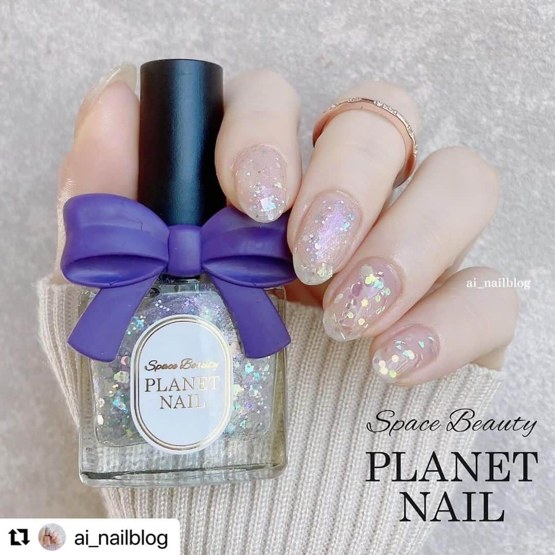 【PLANET NAIL（プラネット ネイル）】公式さんのインスタグラム写真 - (【PLANET NAIL（プラネット ネイル）】公式Instagram)「✰✰✰✰✰✰✰✰✰✰ PLANET Girl🪐 @ai_nailblog さま♡  PLB37 ミルキーウェイの羅針盤 PLB38 ユニヴェールの足跡 新色2色🩵🩷 こちらをご覧くだされば どれほどかわいーかわかっていただけるかと♡ ╍ ╍ ╍ ╍ ╍ ╍ ╍ ╍ ╍ ╍ ╍ ╍ ╍ ╍ ╍ ╍ ╍  . \プラネットネイルから新色が発売/ ⁡ 冬にピッタリなラメラメでキラッキラして とてもかわいい꙳ ⁡ 37のミルキーウェイの羅針盤は ホワイトベースに偏光のピンクパープル系の ラメとホロが入っていて冬ネイルに合う！ ⁡ 38のユニヴェールの足跡はクリアなパープル系に ホロがたくさん入った透明感のあるカラー ⁡ 両方とも冬ネイルに大活躍できるポリなので 是非！チェックしてください🥹🫶🏻 ୨ෆ୧┈┈┈┈┈┈┈┈┈┈┈┈┈┈┈┈┈┈┈┈┈┈ ୨ෆ୧ プラネットネイル( @planet.jp ) ・37 ミルキーウェイ ・38 ユニヴェール 2023.11.20(月)にロフトにて先行発売📣 ୨ෆ୧┈┈┈┈┈┈┈┈┈┈┈┈┈┈┈┈┈┈┈┈┈┈୨ෆ୧ #planetnail #プラネットネイル #プラネットガール  #ラメネイル部 #冬ネイル #冬ネイル2023  #プチプラコスメ #ラメネイル #ポリッシュネイル  #ネイルポリッシュ #新作コスメ #新作コスメ2023  #セルフネイル #selfnail #nailart #美甲 #셀프네일」11月25日 22時12分 - planet.jp