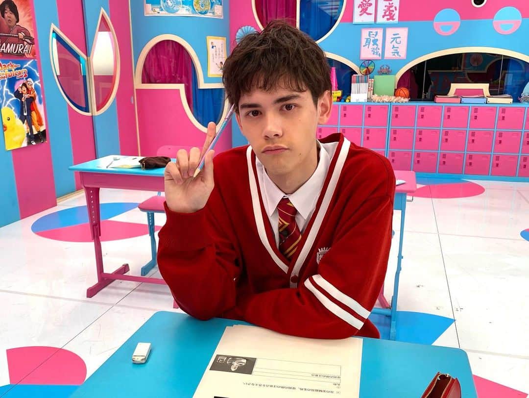 トラウデン都仁さんのインスタグラム写真 - (トラウデン都仁Instagram)「11月27日（月）20:00よりフジテレビにて放送の「呼び出し先生タナカ」に出演いたします！  難問に正解したり、誤答で恥をかいたりして大盛り上がりですのでぜひぜひご覧になってください✨  #呼び出し先生タナカ」11月25日 22時21分 - toni_trauden_official