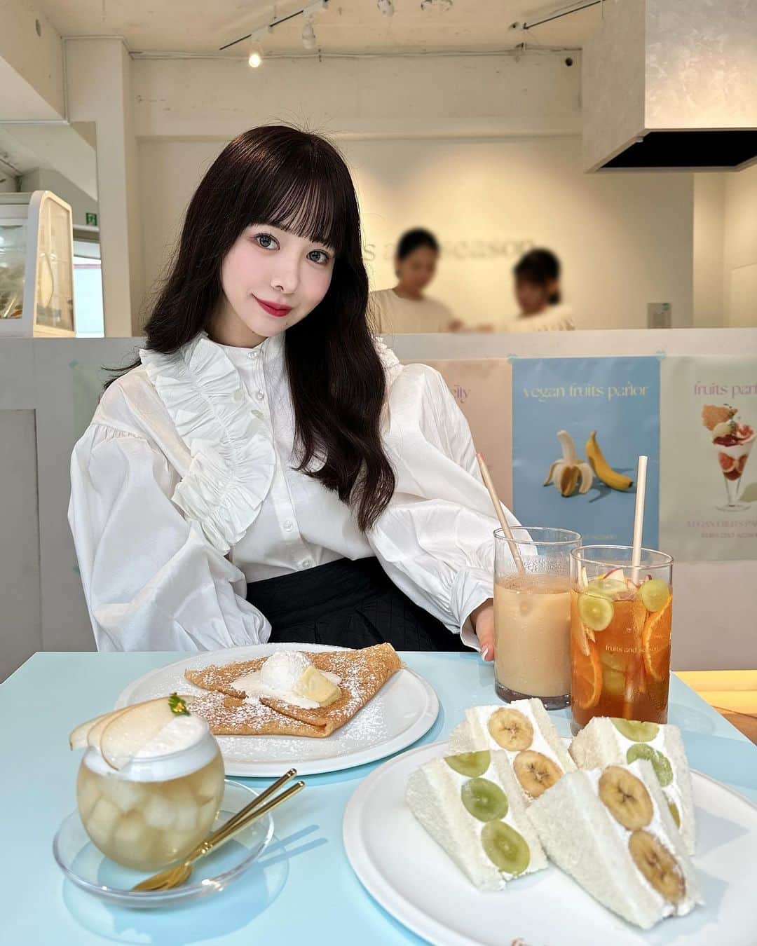 平松可奈子のインスタグラム：「🍎🍋@fruitsandseason 🥭🍑  恵比寿にあるお店💞 可愛い店内で美味しかった♪ 前にゆかるんさんと行きました✨  #fruitsandseason  #かなカフェ巡り」