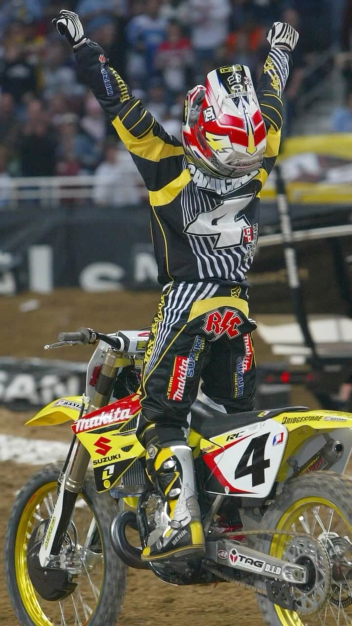 リッキー・カーマイケルのインスタグラム：「🔉Sound up! 🔉 How about some two smoke Saturday!   In the fall of 2004, We Went Fast went down to the GOAT Farm to shoot footage of Ricky Carmichael on his new RM250 after he switched to Suzuki.  Read or listen to “The Greatest Gamble in Motocross” at wewentfast dot com for the full story of how he signed with American Suzuki.  We’re also selling RC tees for $10.20 and $24 this weekend (in recognition of RC’s 102 Pro Motocross wins and his 24-0 perfect seasons.   Visit the We Went Fast Shop!   #rickycarmichael #wewentfast」