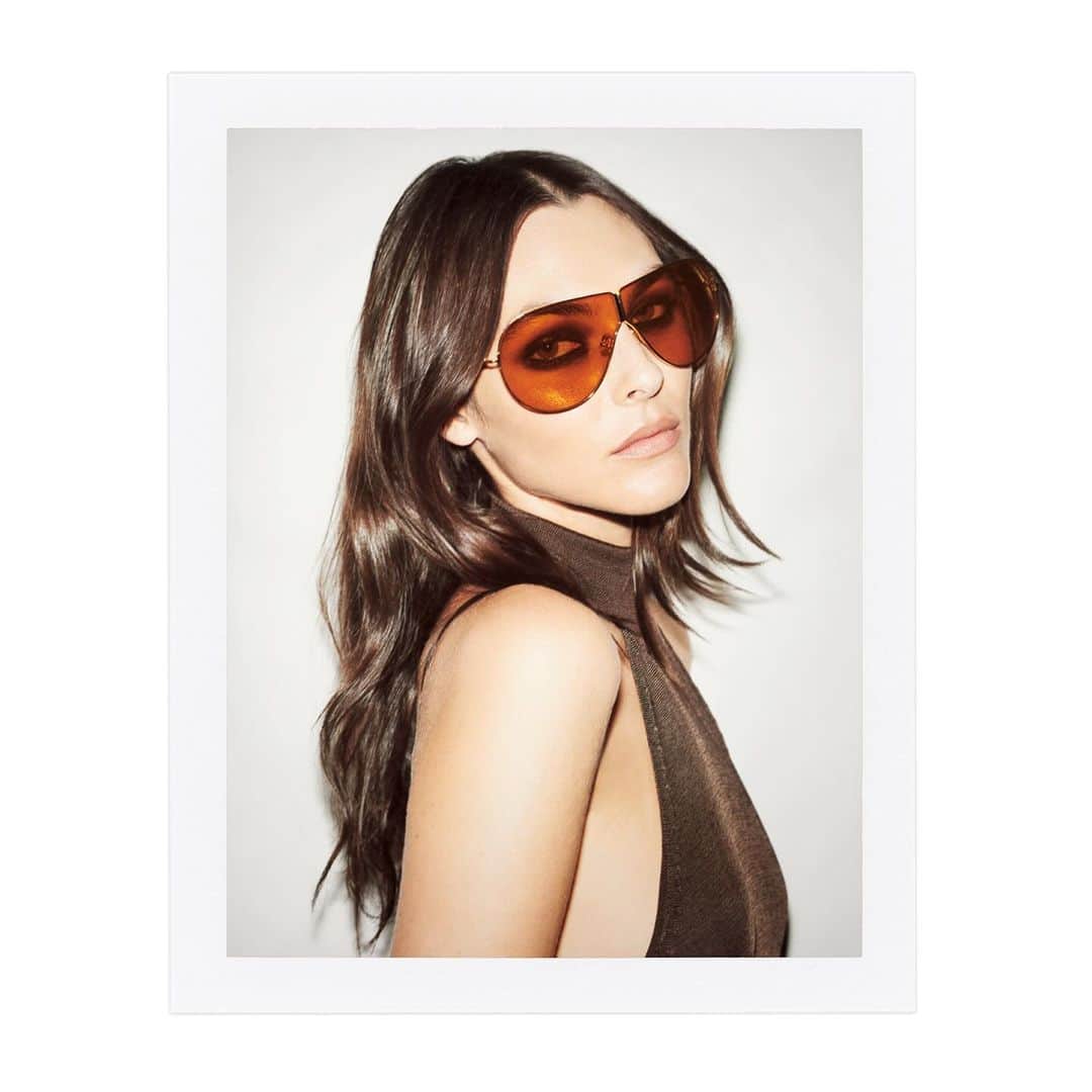 トムフォードのインスタグラム：「EYEWEAR   SUMMER 24 CREATIVE DIRECTOR: PETER HAWKINGS PHOTOGRAPHER: FERRY VAN DER NAT MODEL: VITTORIA CERETTI    #TOMFORDSUMMER24 #TOMFORD」
