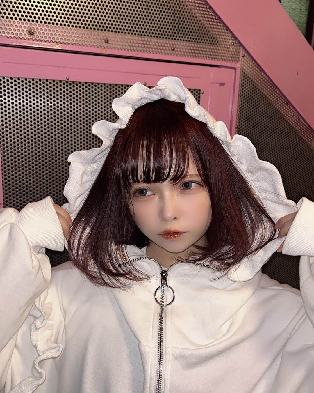 つぐみるんさんのインスタグラム写真 - (つぐみるんInstagram)「最近は髪が赤いです‼️  @suu.suu.sun  いつもありがとうございます‼️❤️」11月25日 23時08分 - __315run