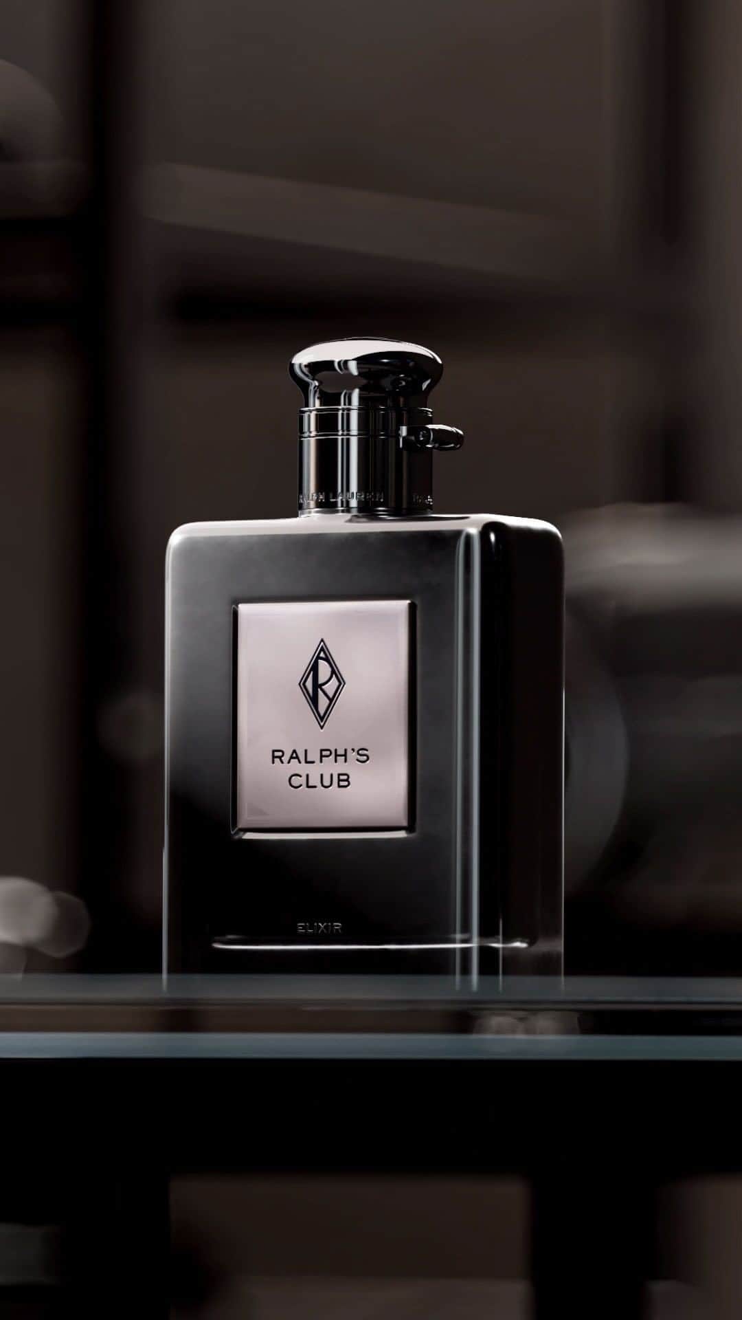 Ralph Laurenのインスタグラム：「The glamour of the city, captured in one unforgettable fragrance.  #RalphLaurenFragrances presents #RalphsClub Parfum for Holiday 2023.  Discover #RLHoliday bespoke gifting services and more #RLGifts via the link in bio.  #RalphLauren」
