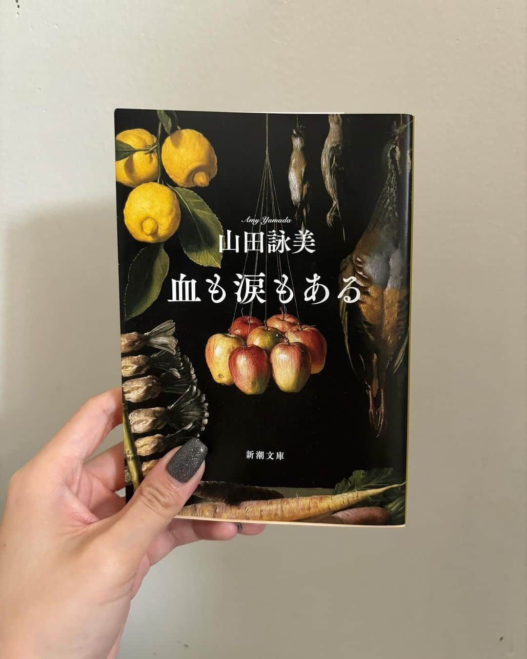 渡辺まおさんのインスタグラム写真 - (渡辺まおInstagram)「ここ2週間で読んだ本4冊。  特に印象に残ったのは『猫に学ぶ』に出てくる“人生は物語ではない”の一文。人生へのピントを少し鮮明に合わせられた気がした。よかったらぜひ。  #神野の本棚　#読書記録」11月26日 0時04分 - ai_jinno_