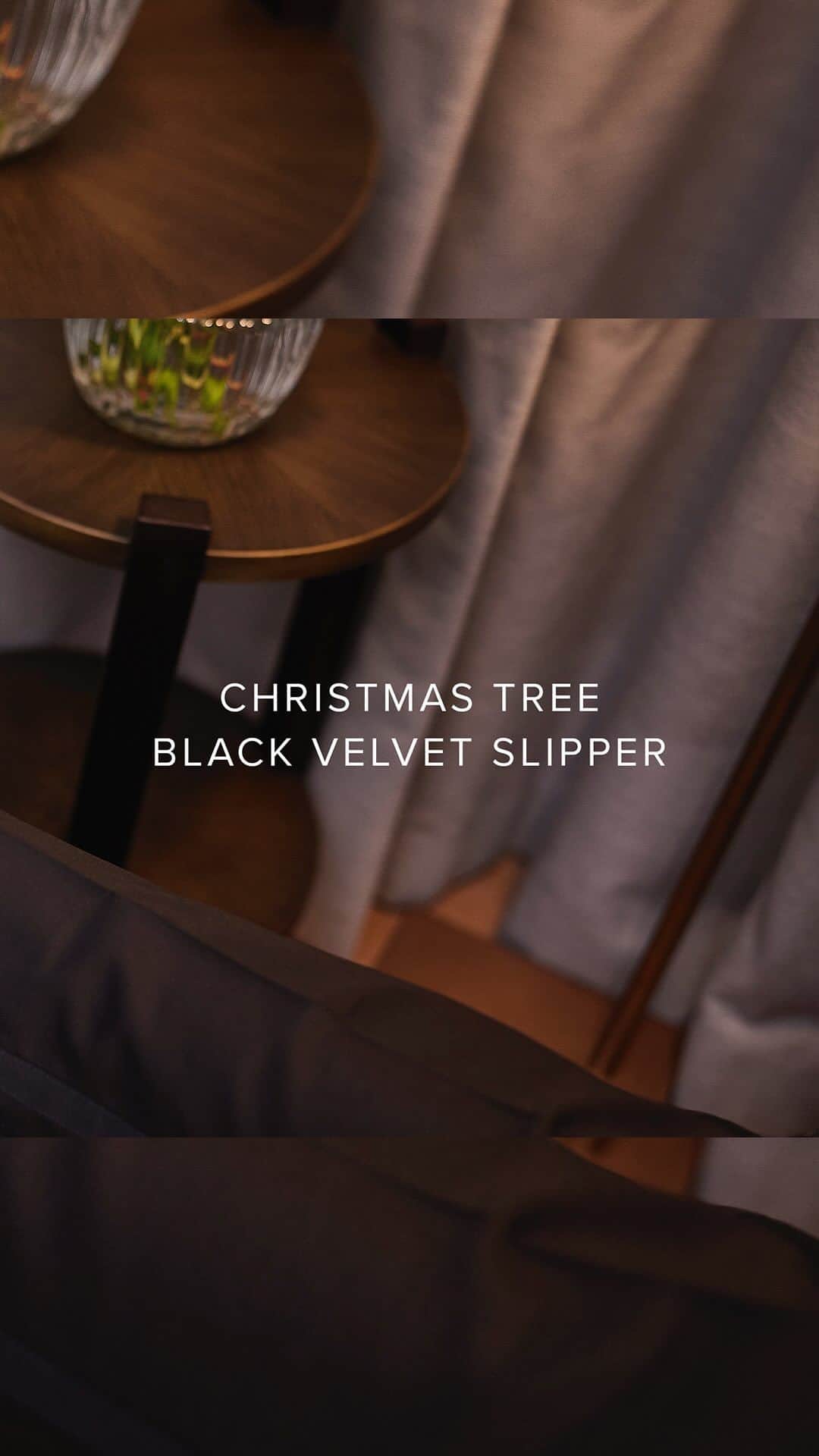 クロケット&ジョーンズのインスタグラム：「Festive home comforts - The icing on our festive fruitcake, was an opportunity to develop a new seasonal velvet slipper. Not one to pass up an opportunity to celebrate Christmas. This year is no different, although we may have pushed the sleigh out a little further in the design department. On the right, we have a decadent Christmas Tree. On the left, you will find Crockett & Jones’ Polar Express (of sorts!). . #crockettandjones #madetobeworn #christmasslipper」