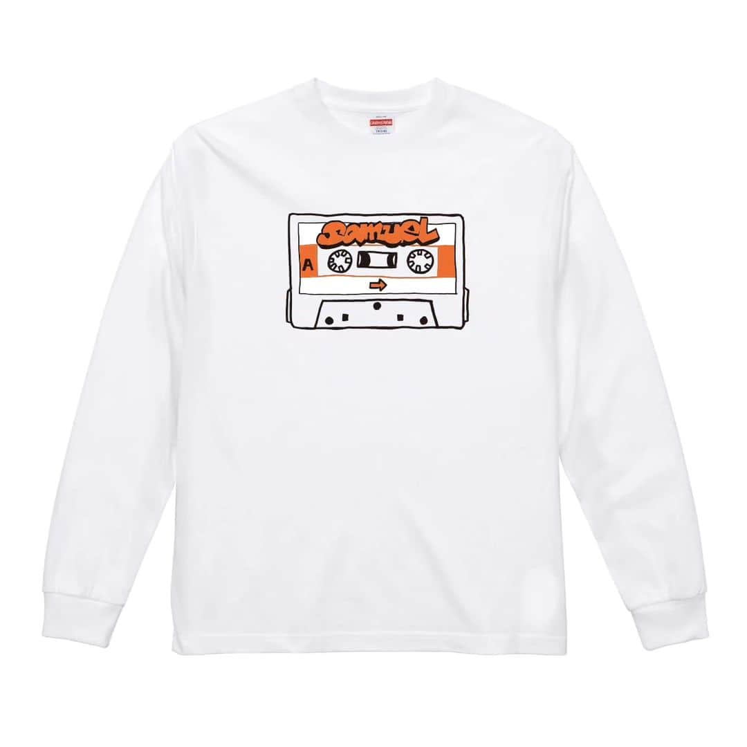 ANI のインスタグラム：「ナオヒロックとTシャツ作りました。 4649～  【先行受注販売】SAMUEL CASSETTE TAPE LONG SLEEVE TEE  知る人ぞ知るブランドSAMUEL（サミュエル）の新作。 スチャダラパーのANI氏による描き下ろしイラストがプリントされたロングスリーブTシャツ。 ボディにはしっかりヘビーウェイトなUnited Athleの6.2オンス プレミアム ロングスリーブ Tシャツを使用しています。  【受注期間】2023年11月22日（水）〜11月27日（月）23時59分 【商品のお届け】ご注文の先着順にて11末月〜12月初旬より商品を発送いたします。  https://iiiiinout.com/products/samuel-cassette-tape-long-sleeve-tee  #iiiiinout_outlet_store #real_naohirock #samuel」