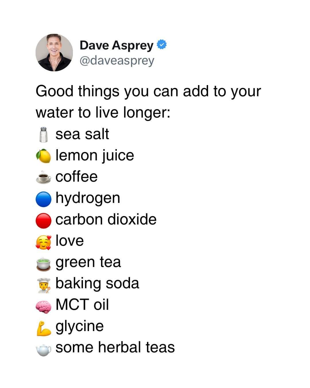 デイヴ・アスプリーのインスタグラム：「What did I miss? 👇🏼  #DaveAsprey #biohacker #biohacking #biohacked #water #hyrdate #stayhydrated #drinkyourwater #replenish」