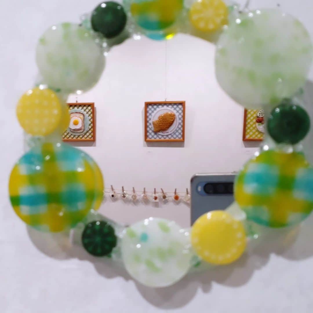 Art Mall（アートモール）さんのインスタグラム写真 - (Art Mall（アートモール）Instagram)「【本日最終日】  本日は午後５時で閉幕となります。 お早めにお立ち寄りください！  氏家明子 ガラス展 Akiko Ujie Glass Exhibition 2023年11月21日（火）～11月26日（日） 12:00～20:00（最終日17:00終了） 会場：アートモール  This week's exhibition Akiko Ujiie Glass Exhibition November 21 tue - November 26 sun, 2023 artist : UJIIE Akiko tue - sat 12pm-8pm  (sun 12pm-5pm)  #氏家明子 #うじいえあきこ #白猫 #AkikoUjiie #ガラスアート #パウダーフュージング #パートドヴェール #たいやきオブジェ #アート購入 #アートのある暮らし #アート購入 #contemporaryart #日本橋 #三越前 #アートモール #artmall #アートショップ #artshop https://www.artmall.tokyo/」11月26日 0時47分 - artmall_tokyo