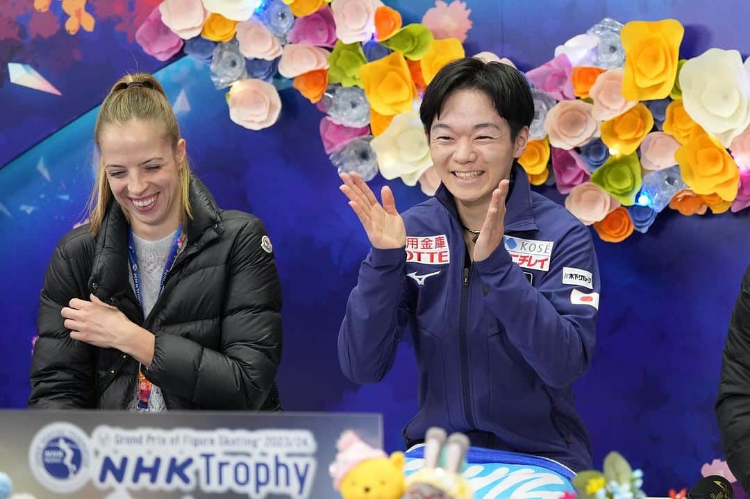 カロリーナ・コストナーのインスタグラム：「📝 Yuma Kagiyama 🇯🇵 skates off with NHK Trophy gold  Read more here 👉 #LinkInBio   #GPFigure #FigureSkating」