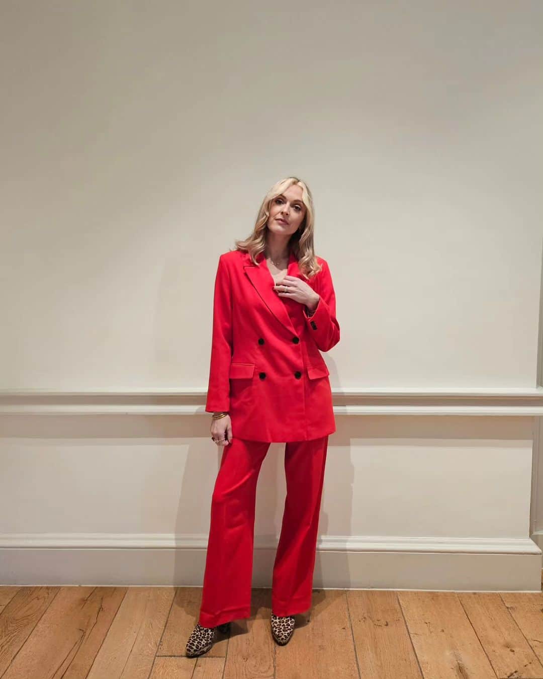 ファーン・コットンのインスタグラム：「Very much enjoyed talking today at the female empowerment summit with @glamouruk   So nice to meet @jesshunt2 @fisayolonge @deborah_joseph   Such an enoyable panel chat today. ❤️」