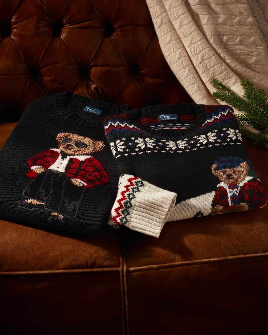 Polo Ralph Laurenさんのインスタグラム写真 - (Polo Ralph LaurenInstagram)「Our beloved #PoloBear appears on the latest #PoloRalphLauren sweaters, making them the perfect #RLGifts for everyone on your list.   Shop #RLHoliday via the link in bio.   #PoloRLStyle」11月26日 1時01分 - poloralphlauren