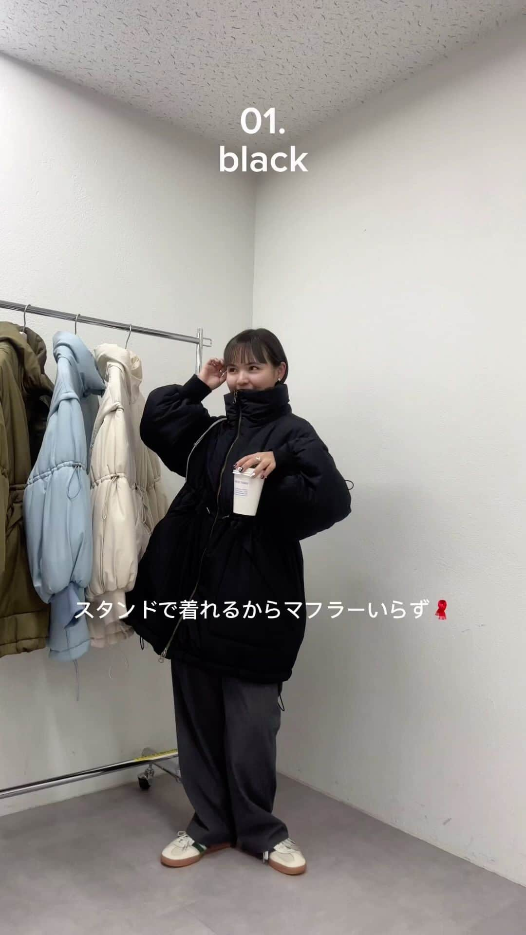 CIAOPANIC TYPYのインスタグラム：「今年の本命アウターもうgetした？🧥🐻‍❄️  シルエットがかわいいこのアウターの 着まわしコーデをご紹介🫶🏻  真冬はもちろん、ベストでも着れるから 秋と春も使えちゃいます！  🏷️ドロストギャザーマルチウェイスタンドアウター チェックしてね◎  #ciaopanictypy #アウターコーデ  #アウター #ドロストアウター #ダウン #冬コーデ #冬アウター #着まわしコーデ #キャップコーデ  #ニューエラ #newera #ロングブーツ #ロングブーツコーデ  #ショートパンツコーデ #ショートパンツ #デニム #デニムコーデ」