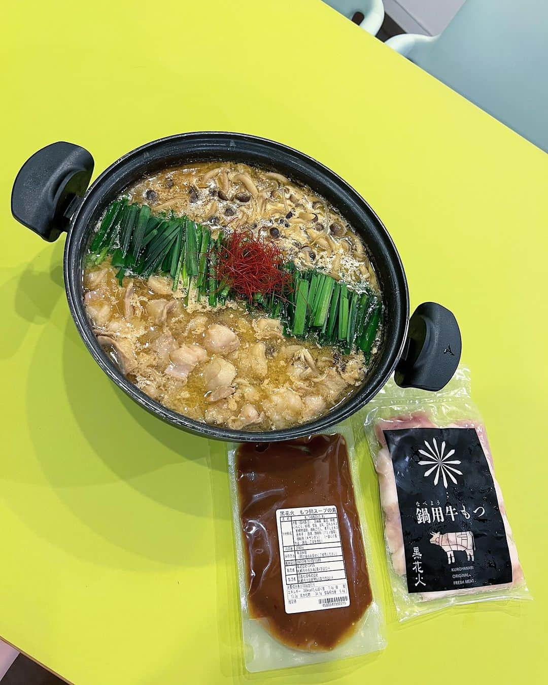 五位渕のぞみさんのインスタグラム写真 - (五位渕のぞみInstagram)「お取り寄せグルメ🍽️💕 北海道のもつ鍋居酒屋「#黒花火 」が作る 【北海道産牛もつ鍋セット2回分】をお取り寄せ🍲✨✨ @kurohanabi.9687  ㅤㅤㅤㅤㅤㅤㅤㅤㅤ  ㅤㅤㅤㅤㅤㅤㅤㅤㅤ2種類の味噌と5種類の練りごまをブレンドした オリジナルのこってり味噌スープ🥰❤️ ㅤㅤㅤㅤㅤㅤㅤㅤㅤ だし入りのスープにモツとお好みの具材を入れて、 手軽に本格的な濃厚胡麻味噌もつ鍋を作れたよ😍💕 ㅤㅤㅤㅤㅤㅤㅤㅤㅤ オーダーして届いたのはこちら✨✨ ✅北海道(帯広)産牛小腸200g×2パック ✅胡麻味噌もつ鍋スープの素240g×2パック ㅤㅤㅤㅤㅤㅤㅤㅤㅤ 私が購入して入れた具材も載せたので Swipeしてみてみてね👉🏻📱 ㅤㅤㅤㅤㅤㅤㅤㅤㅤㅤㅤㅤㅤㅤㅤㅤㅤㅤ この時期のもつ鍋最高すぎて、お味も本格的で 美味しかったのでまた注文したいな😆🎶 ㅤㅤㅤㅤㅤㅤㅤㅤㅤ ㅤㅤㅤㅤㅤㅤㅤㅤㅤ ㅤㅤㅤㅤㅤㅤㅤㅤㅤ ㅤㅤㅤㅤㅤㅤㅤㅤㅤ ㅤㅤㅤㅤㅤㅤㅤㅤㅤㅤㅤㅤㅤㅤㅤㅤㅤㅤ  PR @kurohanabi.9687 #黒花火本店 #黒花火 #通販もつ鍋 #通販鍋 #お取り寄せもつ鍋 #お取り寄せ鍋 #お取り寄せグルメ」11月26日 11時43分 - nonnon0319